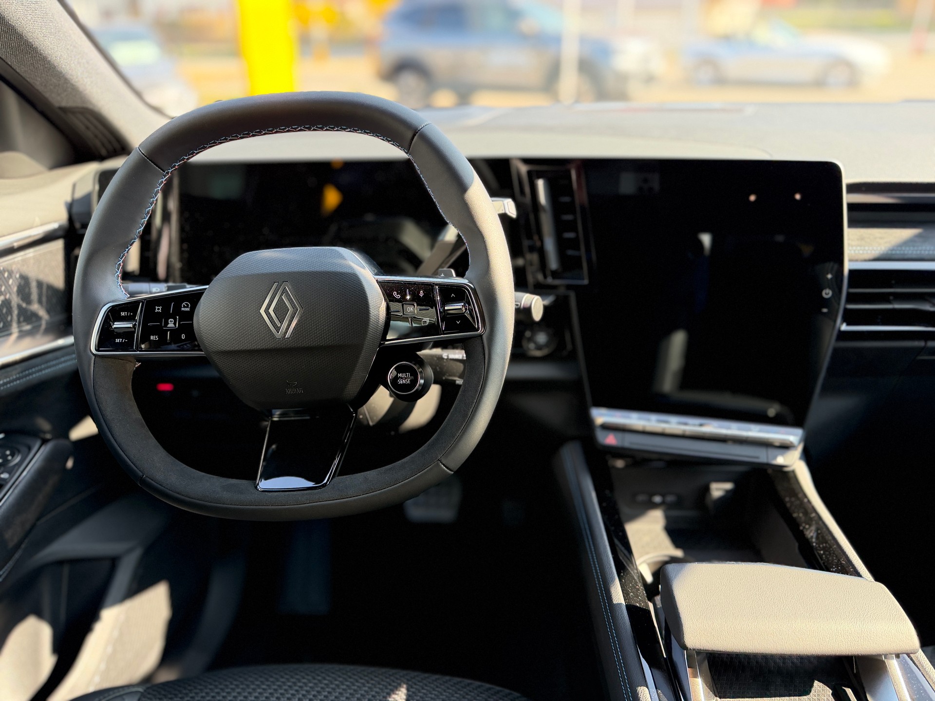 RENAULT Espace 1.2 E-Tech 200 Esprit Alpine 7-Sitze-image-14