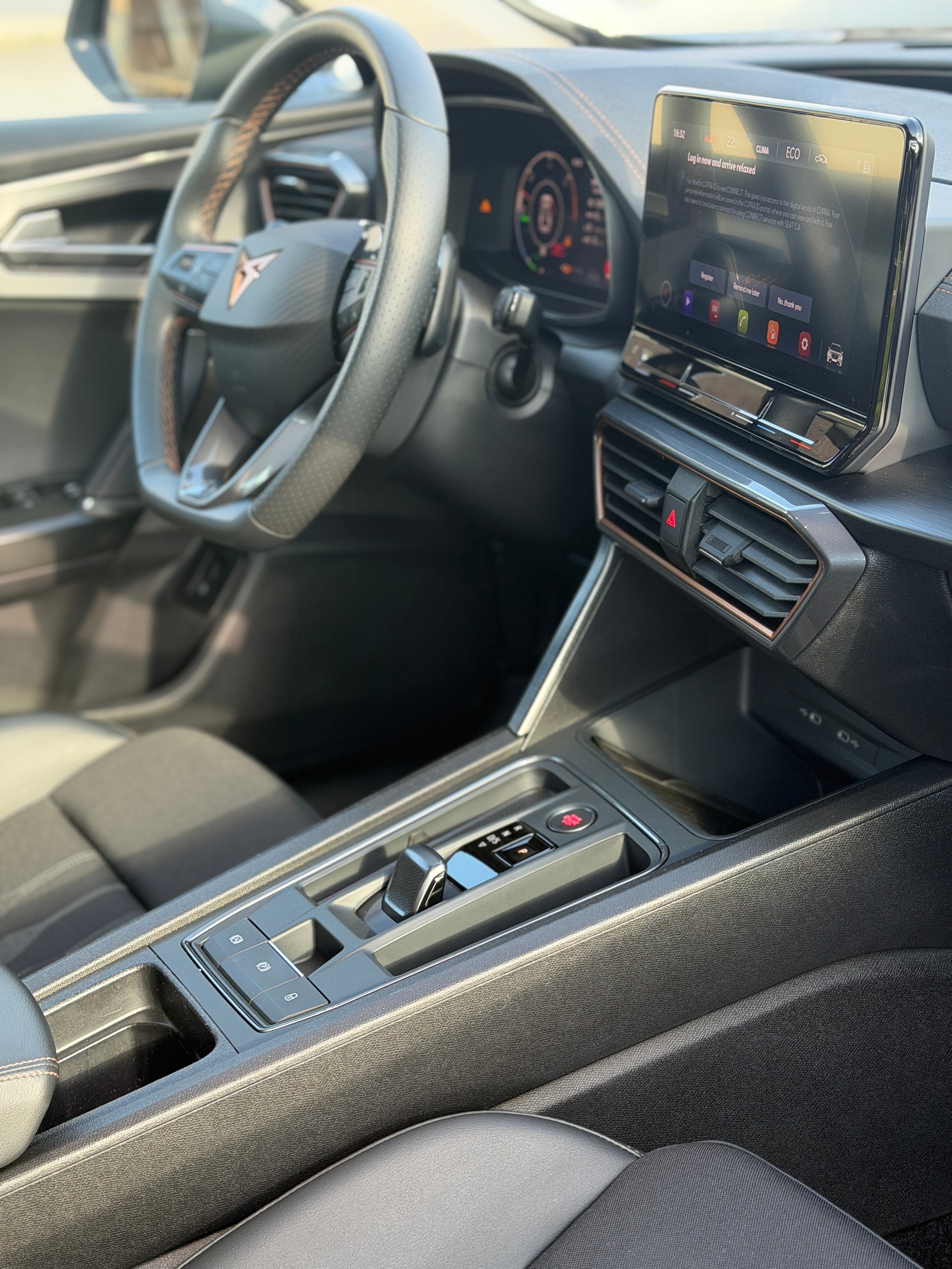 CUPRA Formentor 1.4 e-HYBRID pHEV DSG-image-15