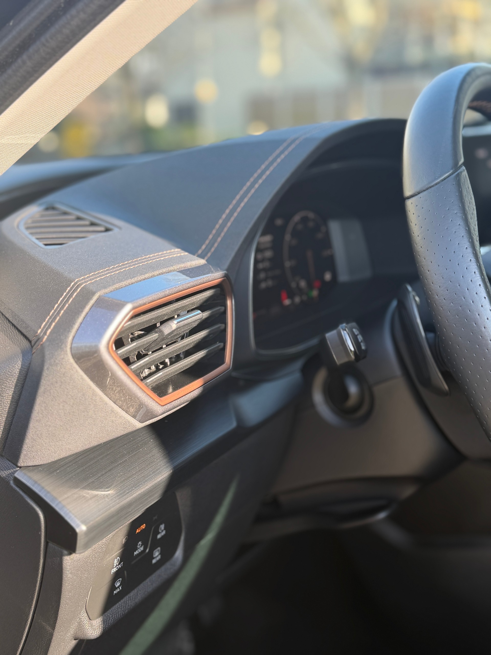 CUPRA Formentor 1.4 e-HYBRID pHEV DSG-image-17