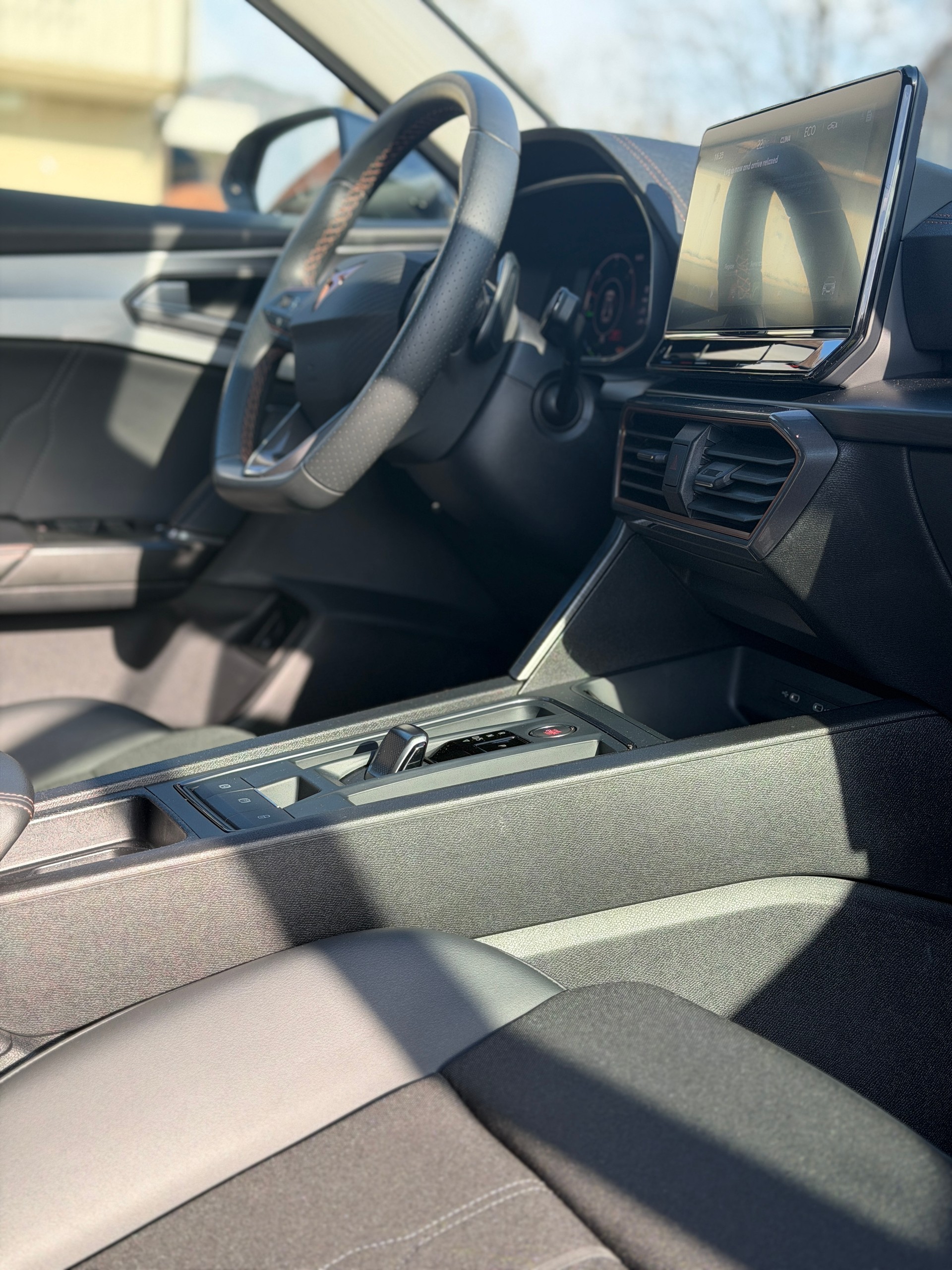 CUPRA Formentor 1.4 e-HYBRID pHEV DSG-image-13