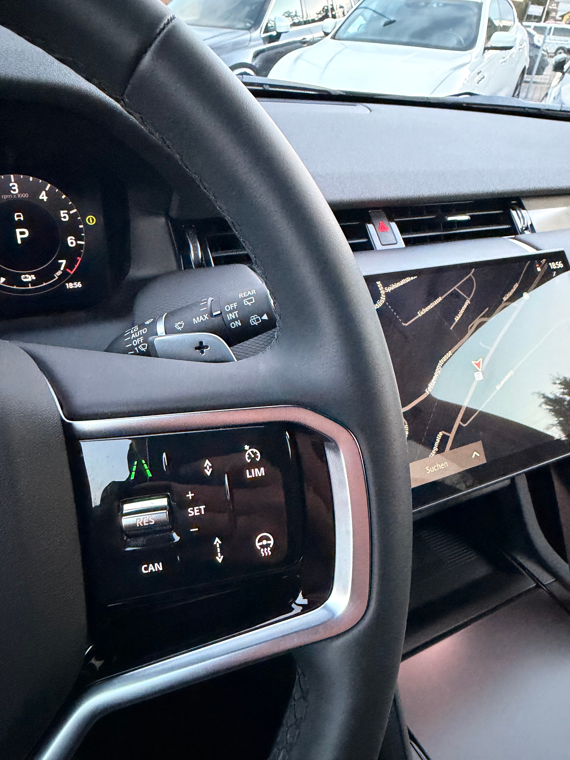 LAND ROVER Discovery Sport P270e 1.5 PHEV Dynamic SE AT8-image-15