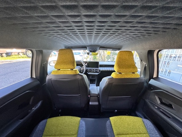 RENAULT R5 E-Tech Comfort Range 52 kWh Iconic Five-image-9