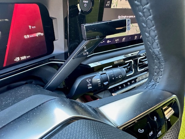 RENAULT R5 E-Tech Comfort Range 52 kWh Iconic Five-image-18