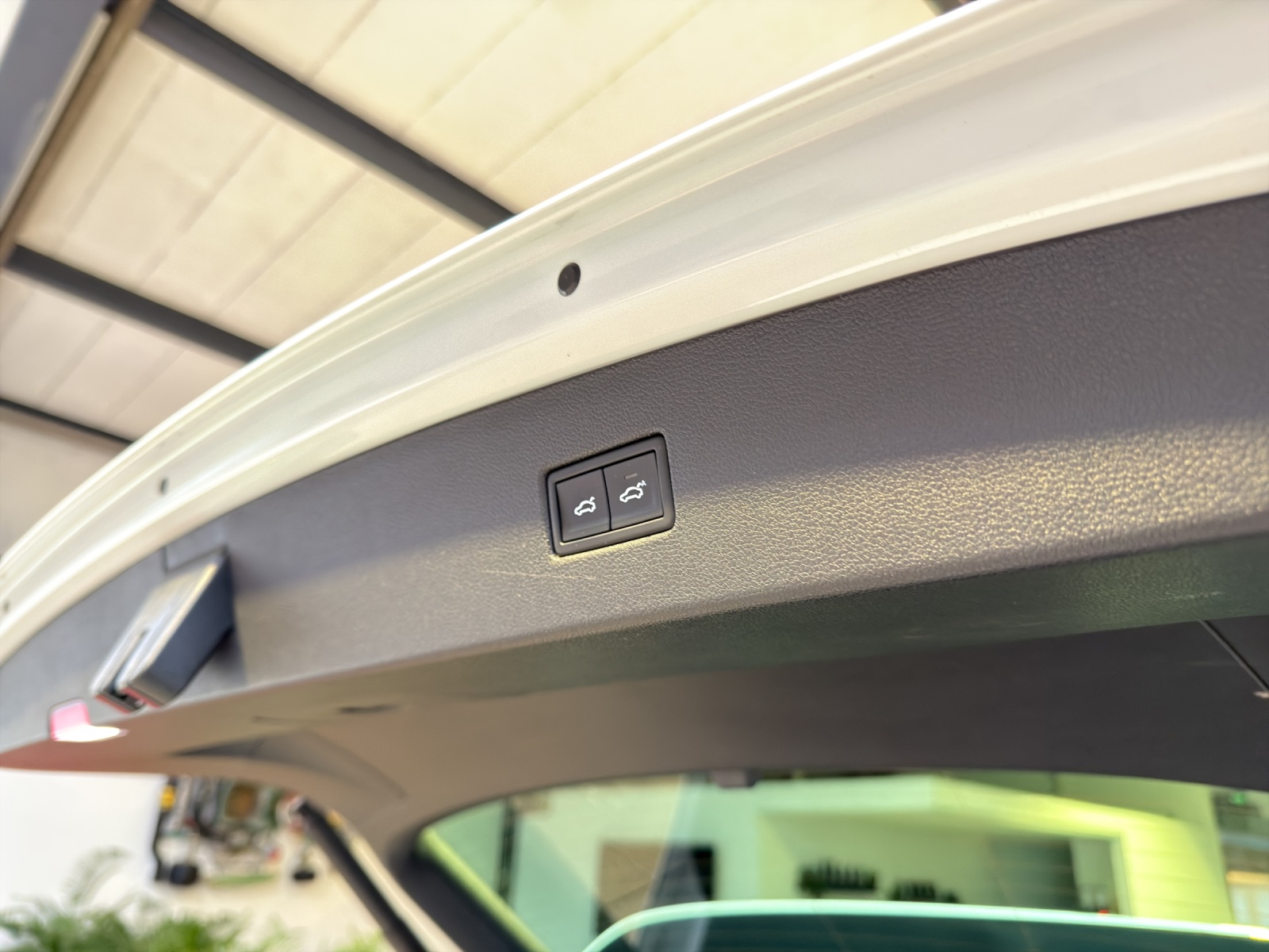 VW Tiguan 2.0 TSI Highline DSG-image-12