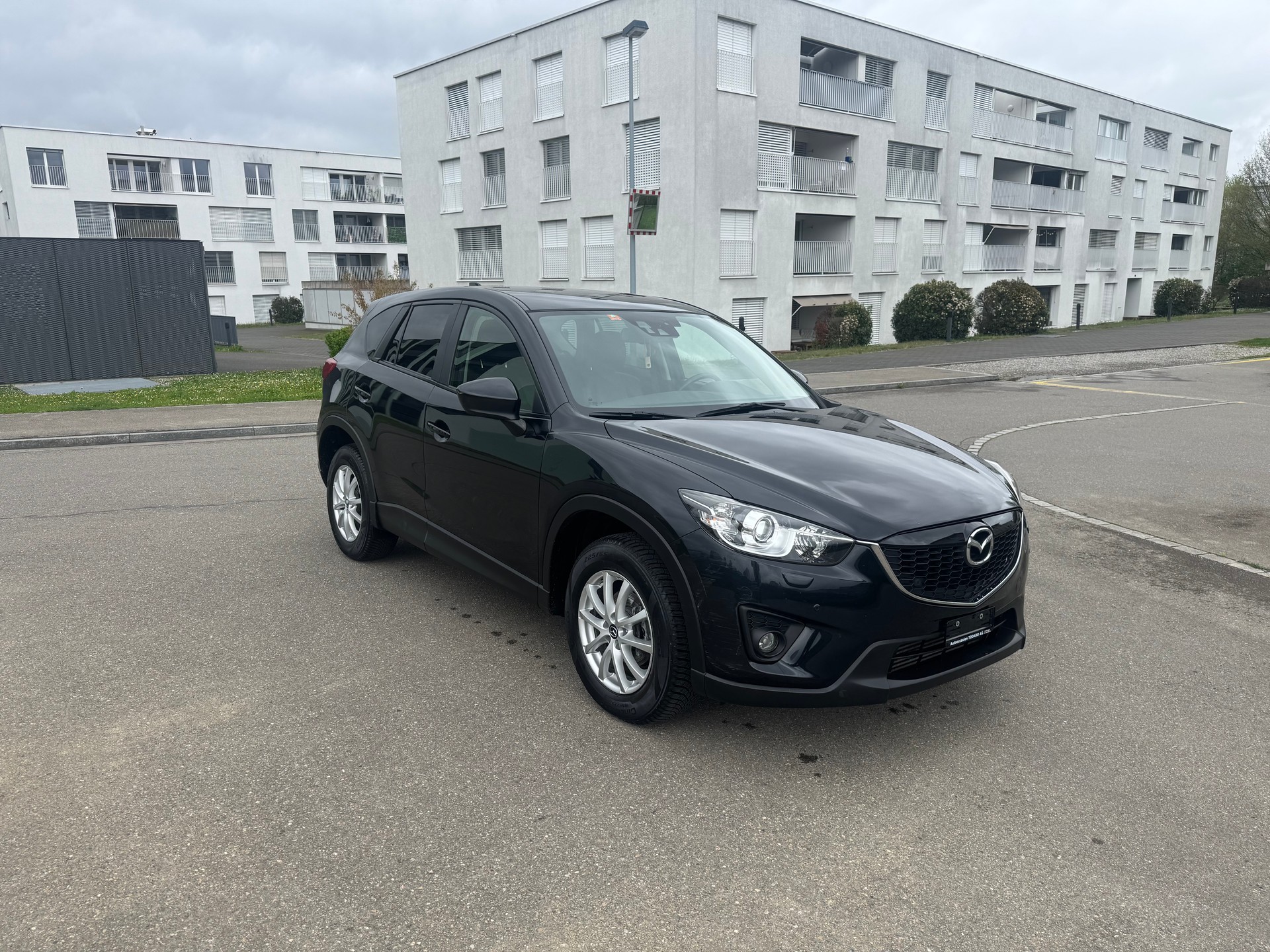 MAZDA CX-5 2.2 D Revolution AWD-image-2