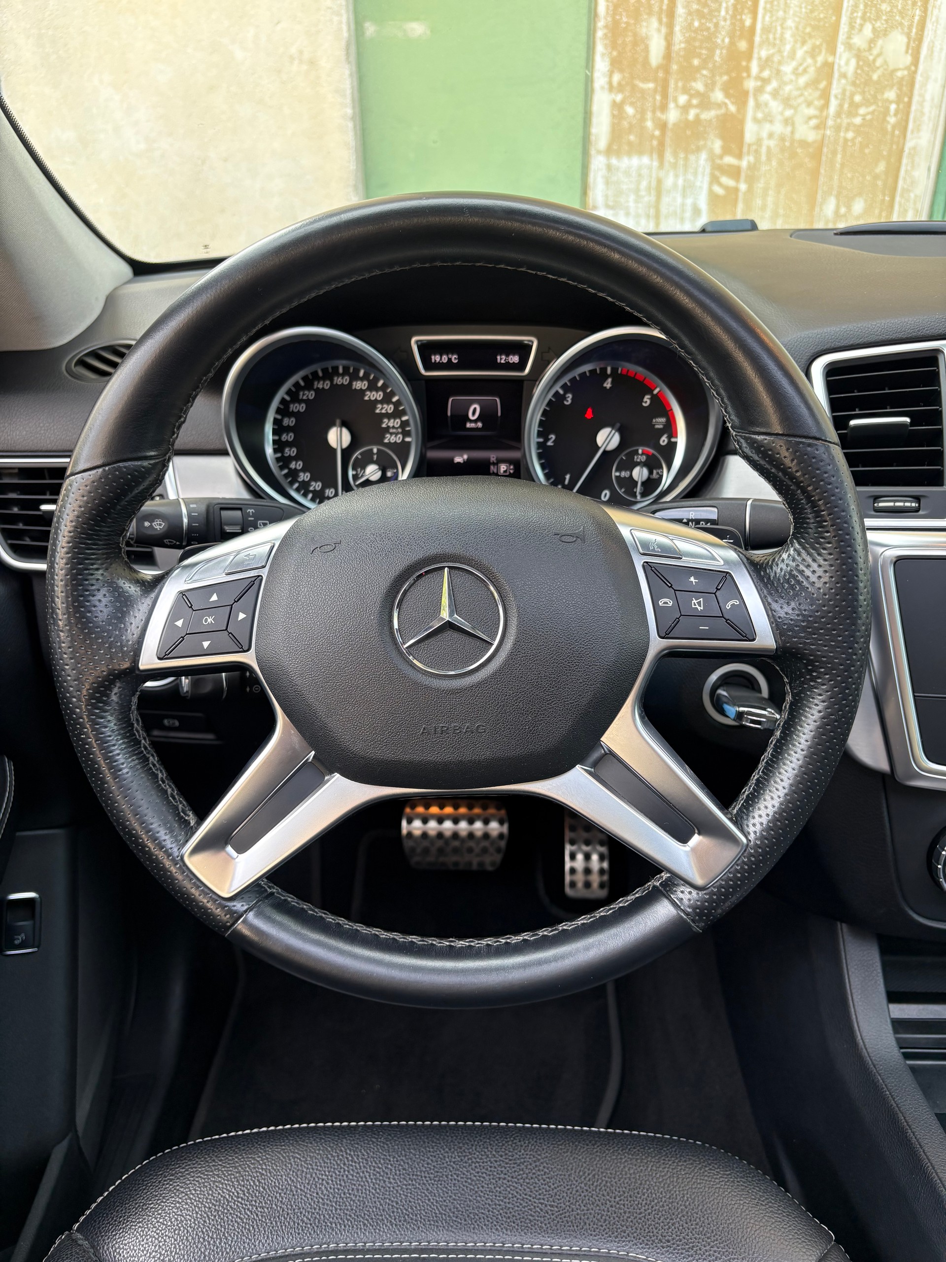 MERCEDES-BENZ ML 350 BlueTEC Executive 4Matic 7G-Tronic-image-9