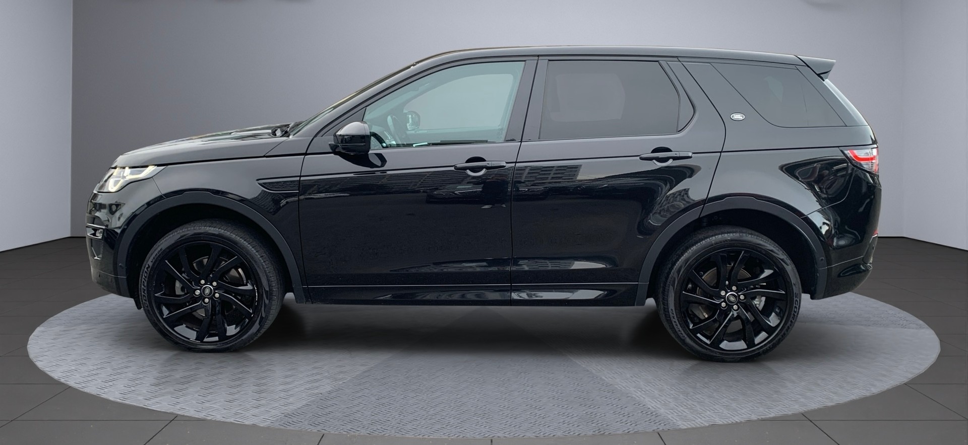 LAND ROVER 2.0 TD4 180 HSE Luxury 7 places-image-1