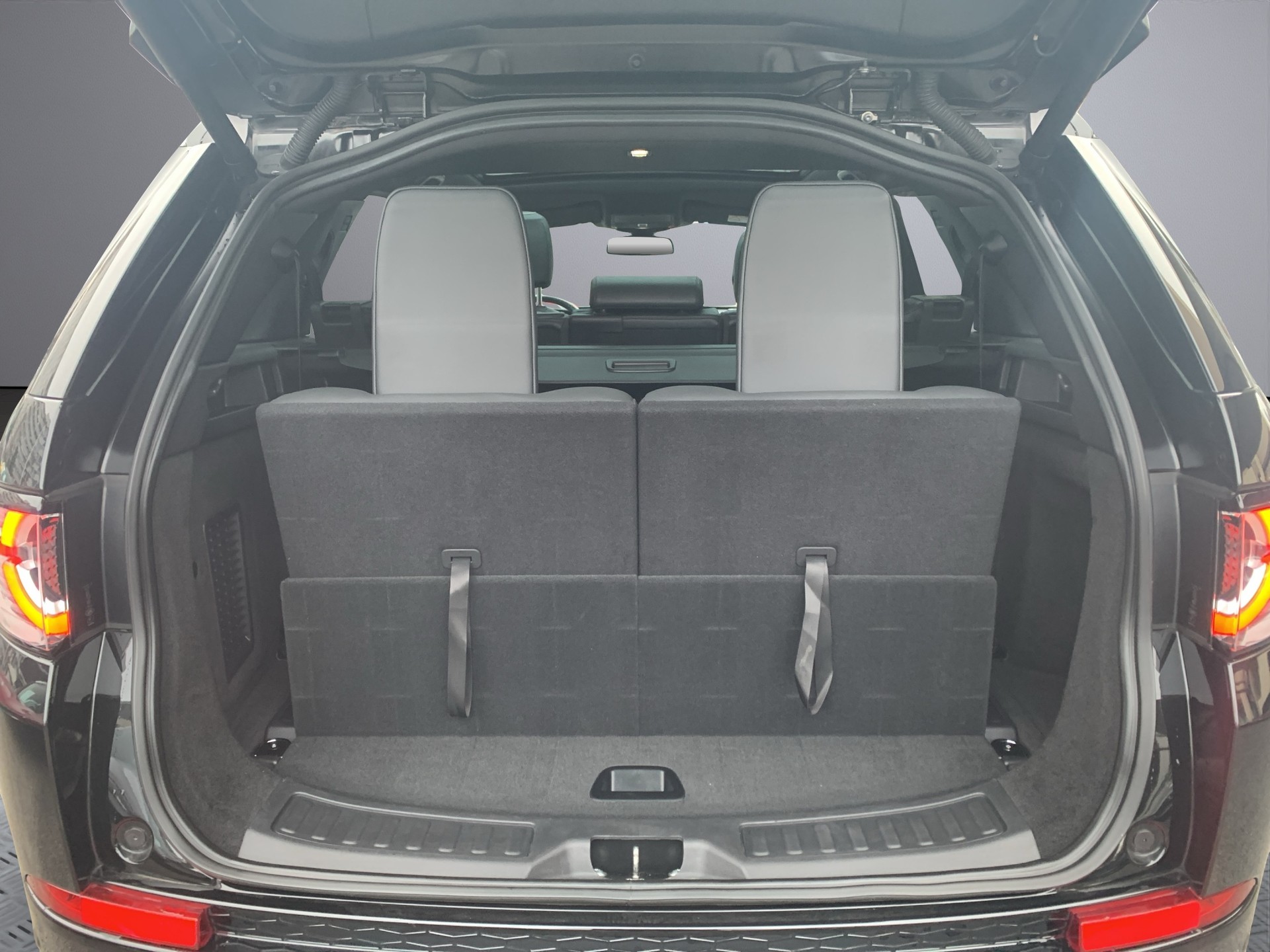 LAND ROVER 2.0 TD4 180 HSE Luxury 7 places-image-15