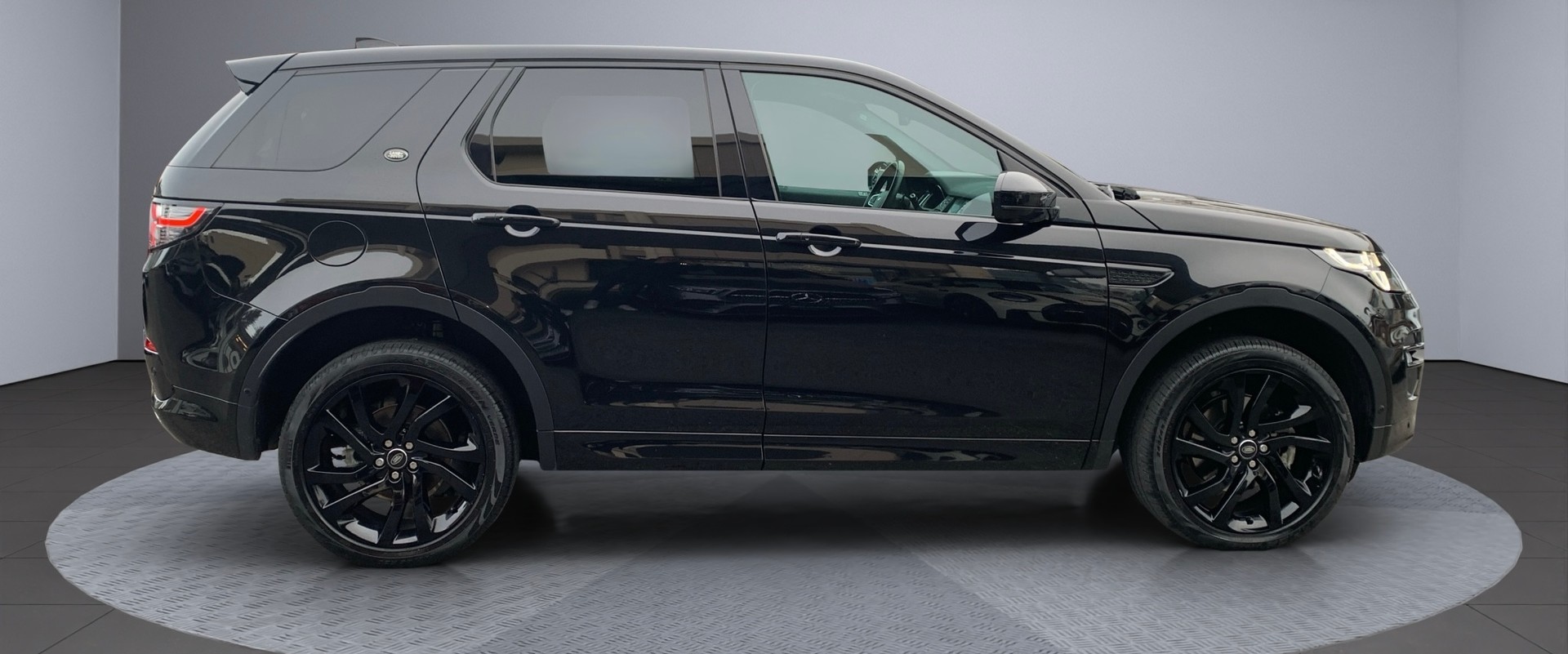 LAND ROVER 2.0 TD4 180 HSE Luxury 7 places-image-6