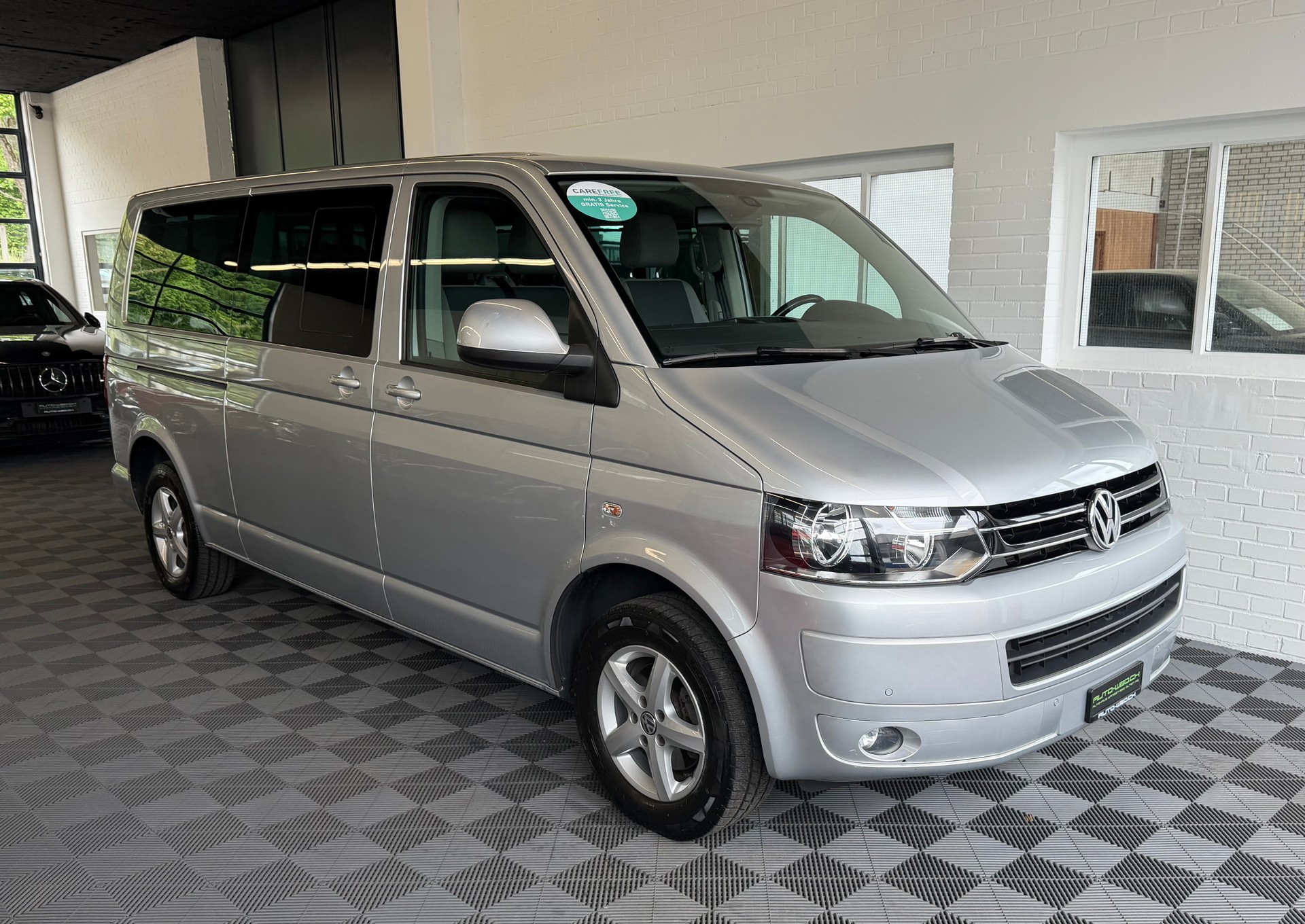 VW T5 Caravelle Comfortline LR LANG 2.0 TDI CR DSG 150 PS * 9-PLÄTZER *