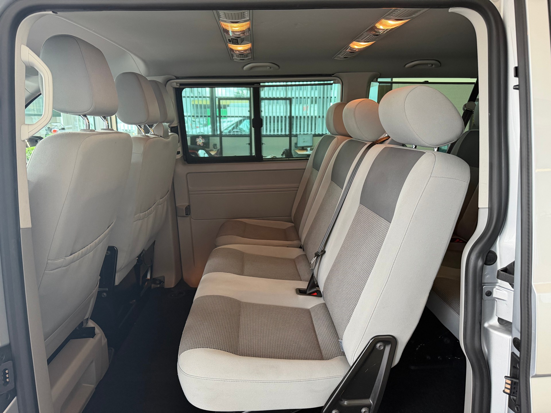 VW T5 Caravelle Comfortline LR LANG 2.0 TDI CR DSG 150 PS * 9-PLÄTZER *-image-11