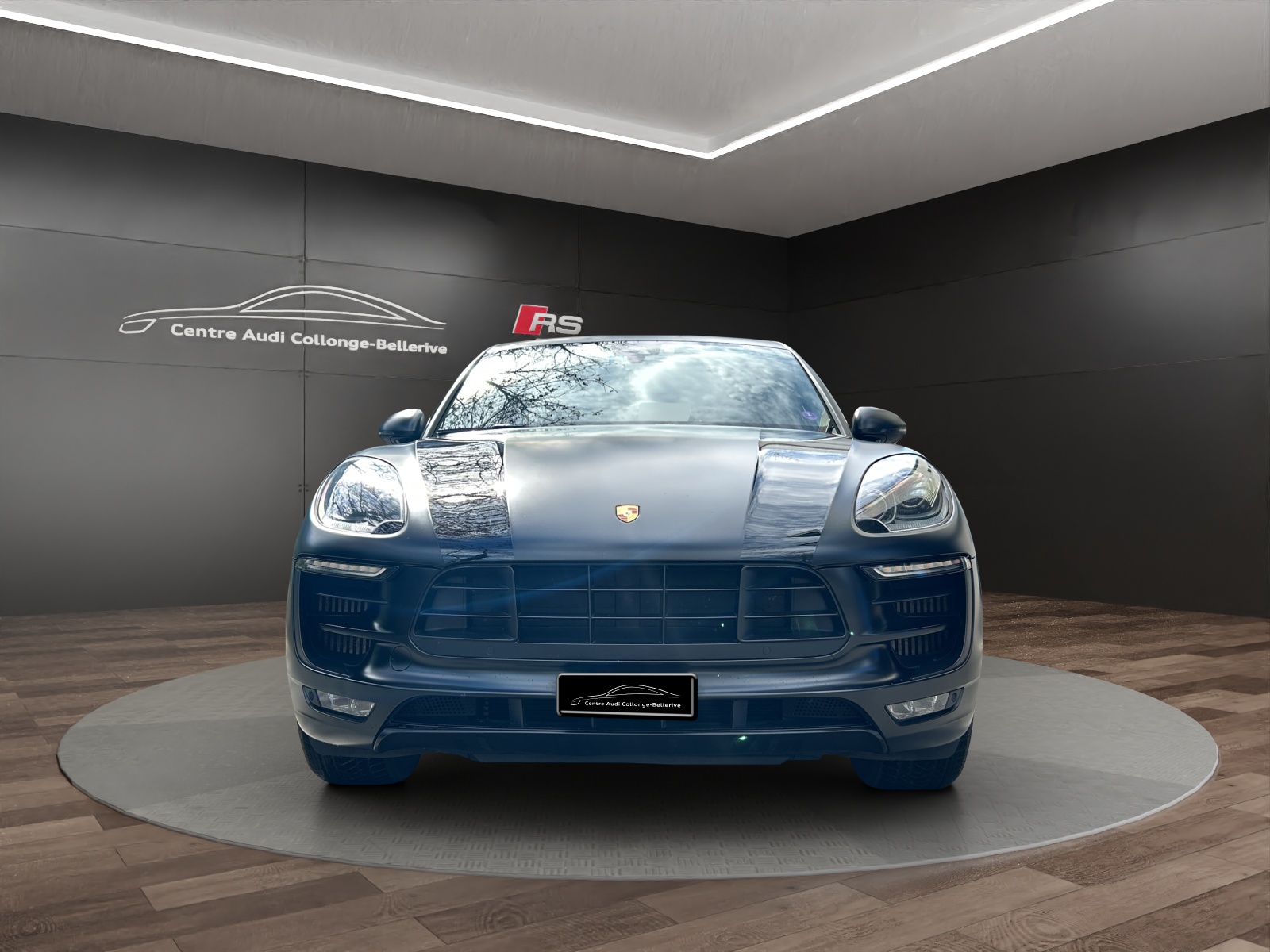 PORSCHE Macan GTS PDK-showroom-element-1