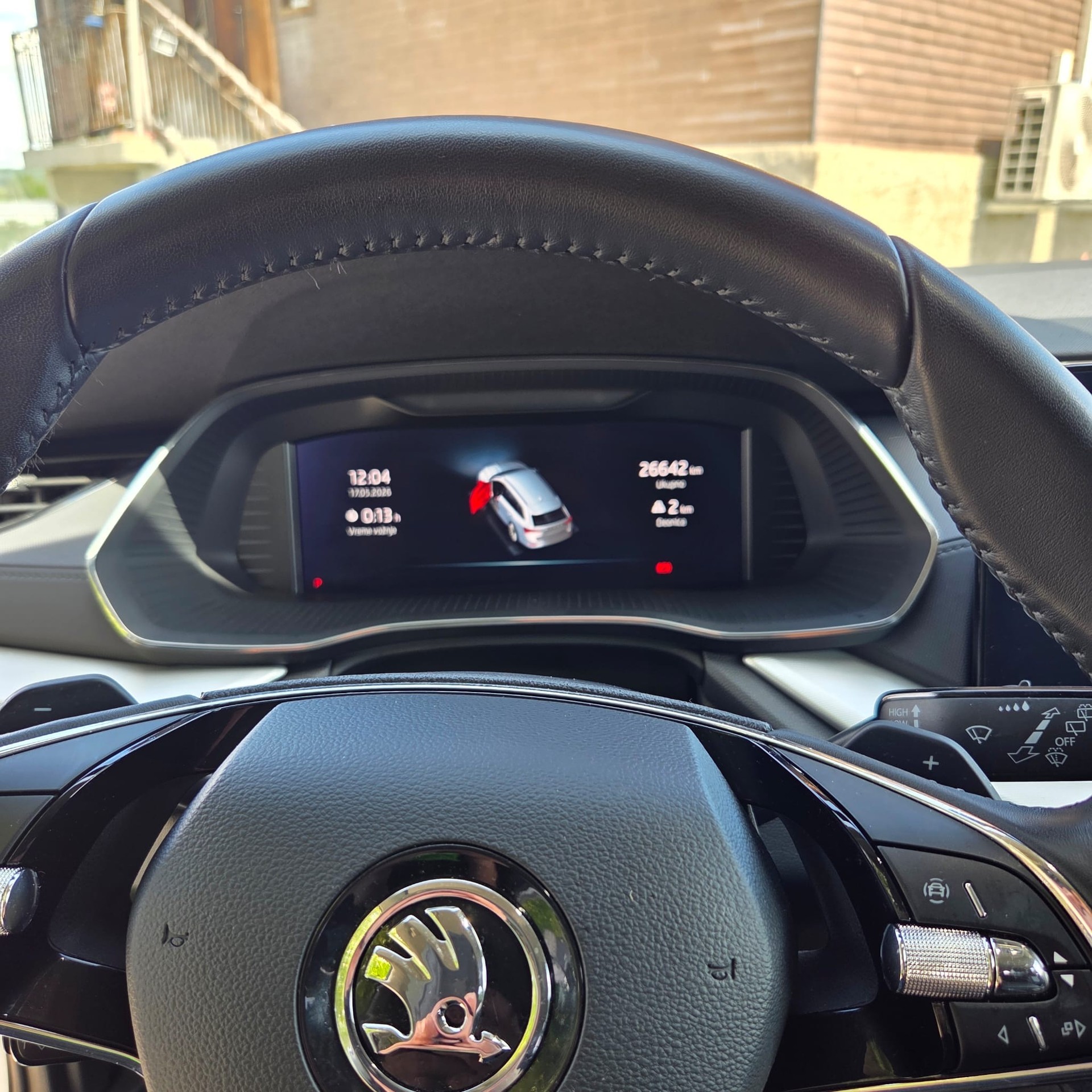 SKODA Octavia Combi 1.0 TSI mHEV DSG Style-image-11