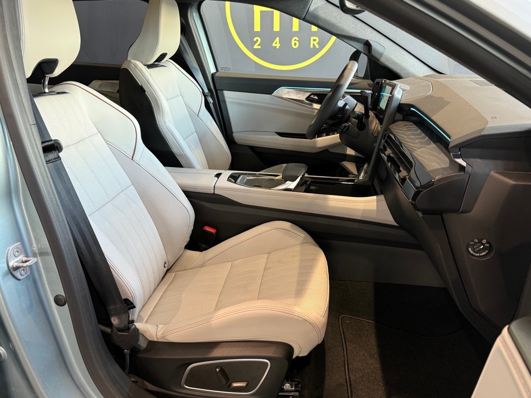 RENAULT Espace 1.2 E-Tech 200 Iconic 5-Sitze-image-15