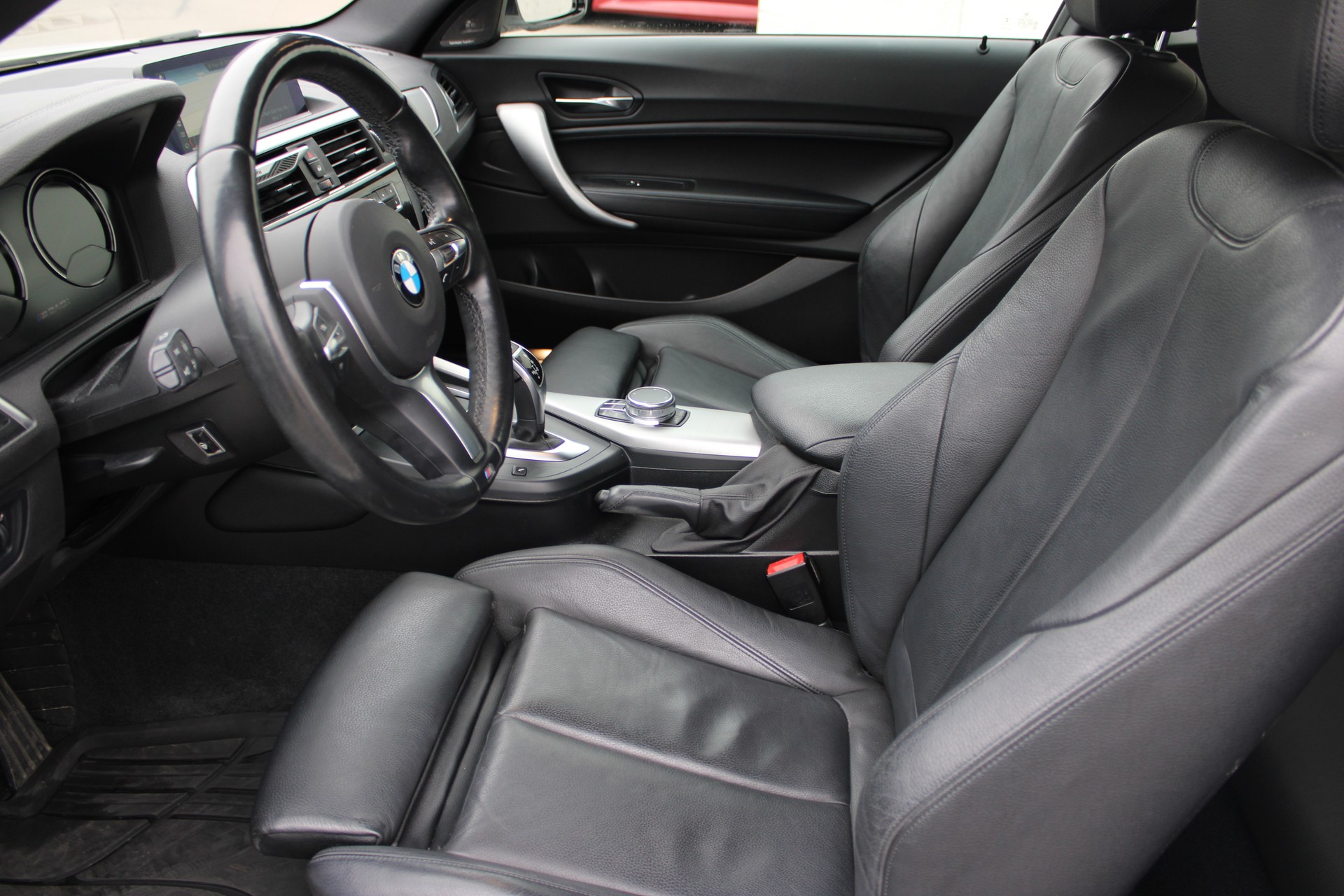 BMW M240i xDrive-image-7