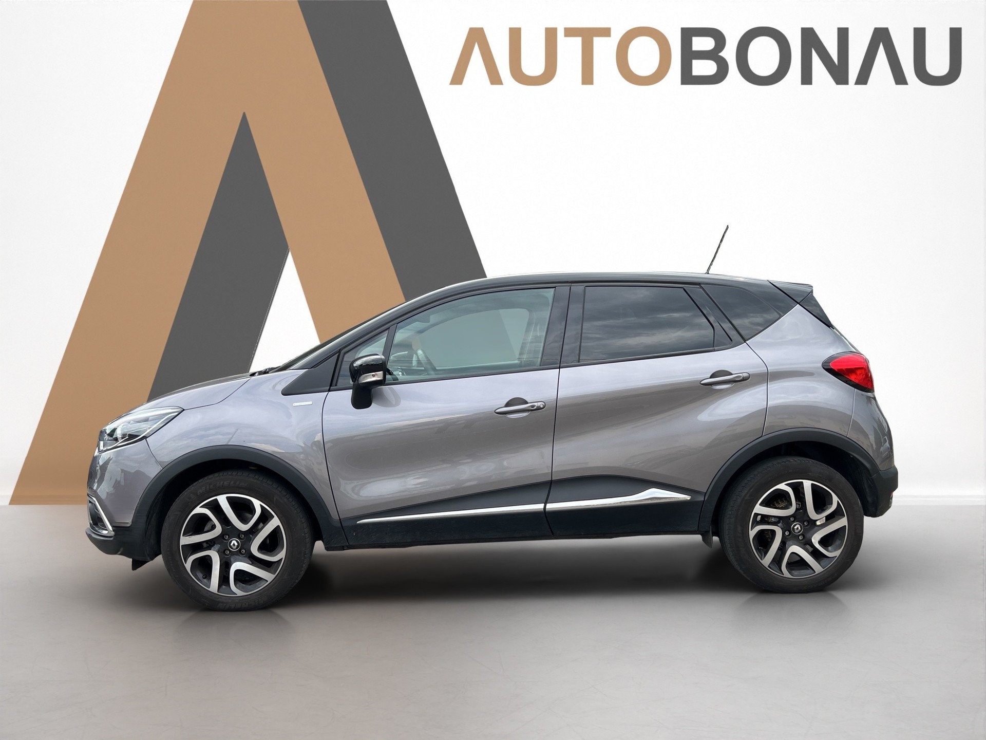 RENAULT Captur 1.2 TCe Swiss Edition EDC S/S-showroom-element-1