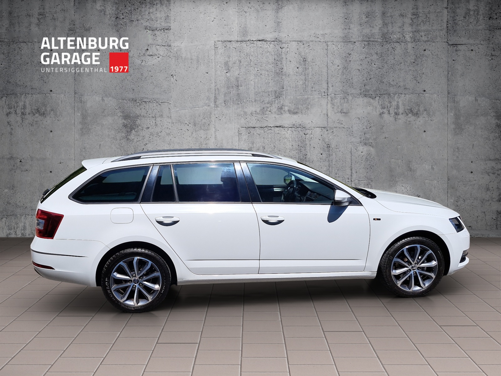 SKODA Octavia Combi 2.0 TDI 150 Sole-image-5