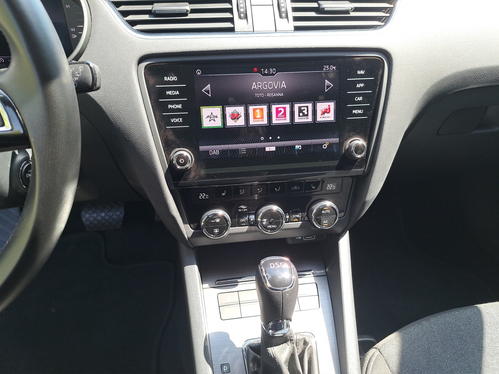 SKODA Octavia Combi 2.0 TDI 150 Sole-image-13