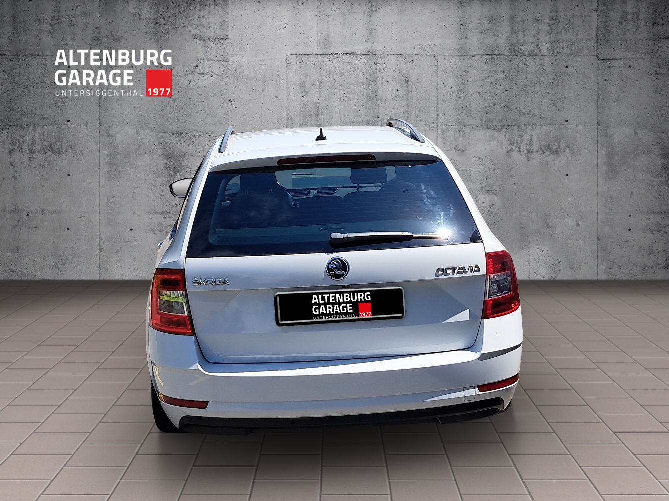 SKODA Octavia Combi 2.0 TDI 150 Sole-showroom-element-3