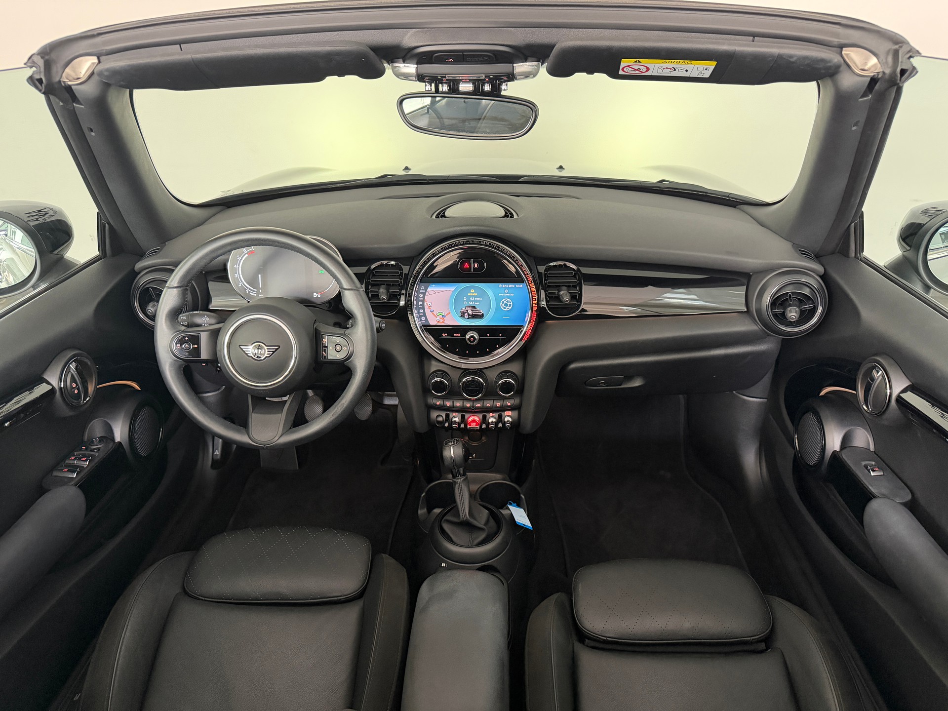 MINI Cooper S Cabriolet-image-10