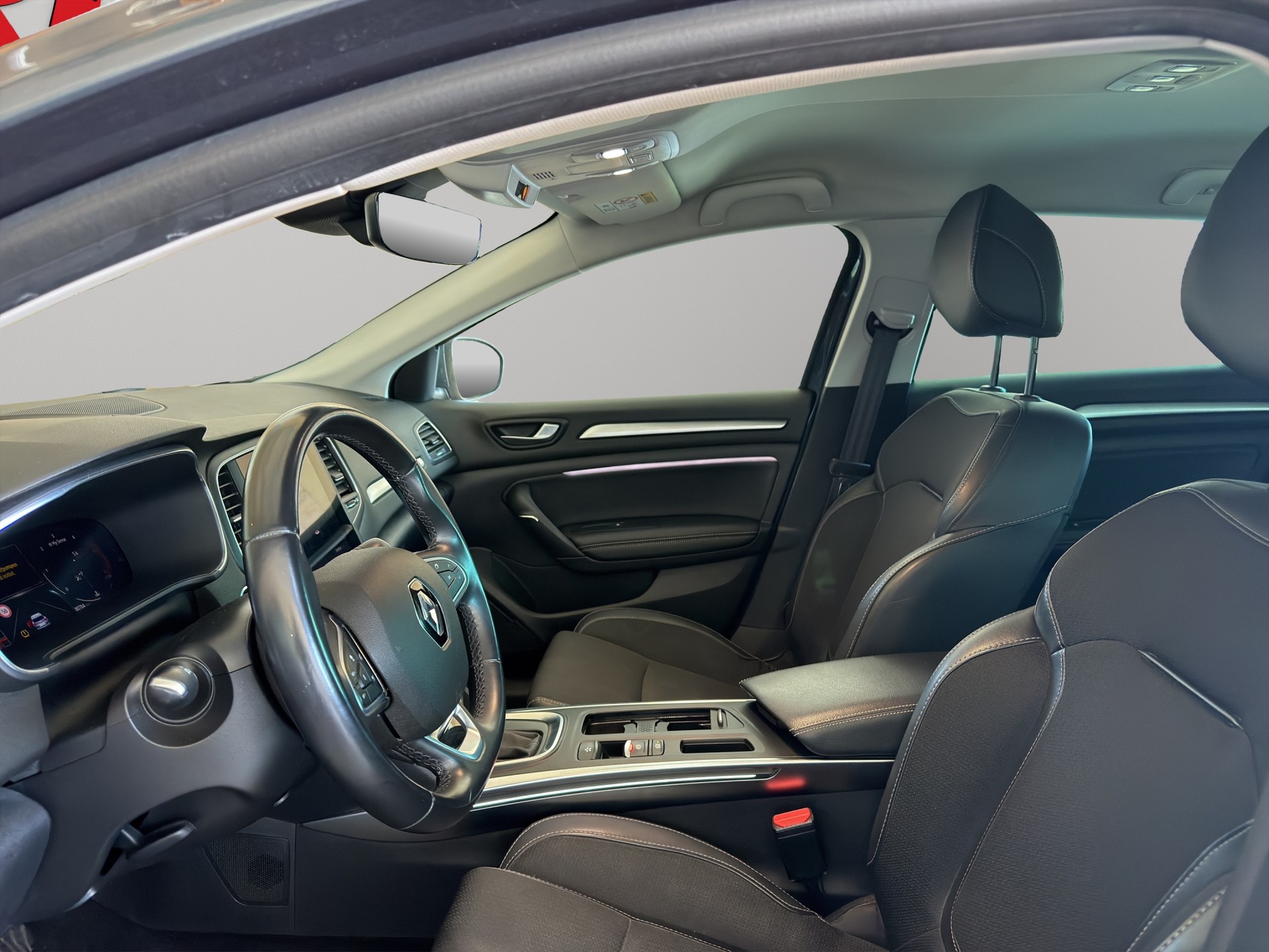 RENAULT Mégane Grandtour 1.5 dCi Intens EDC-image-8