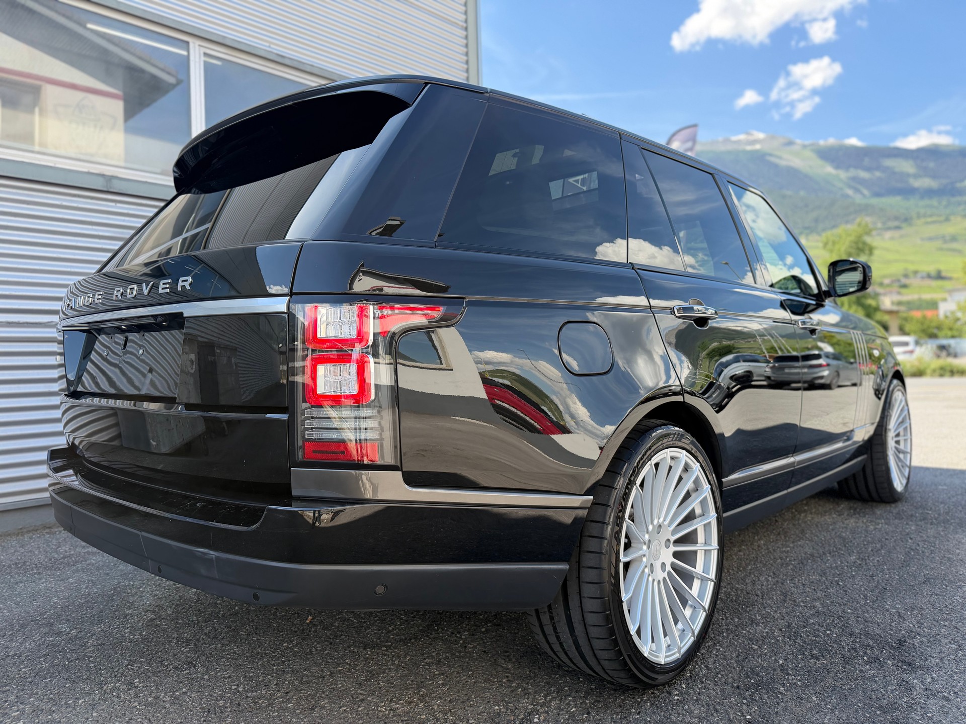 LAND ROVER Range Rover 4.4 SDV8 Autobiography Automatic-image-3