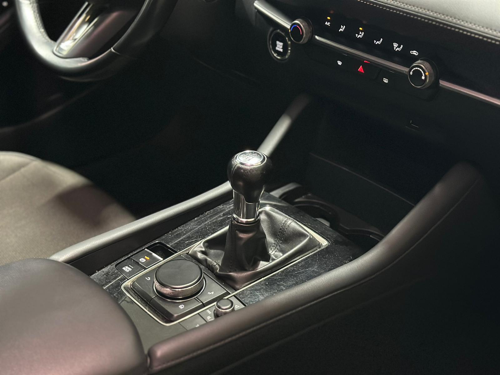 MAZDA 3 Hatchback SKYACTIV-X M Hybrid 180 Ambition AWD-image-10