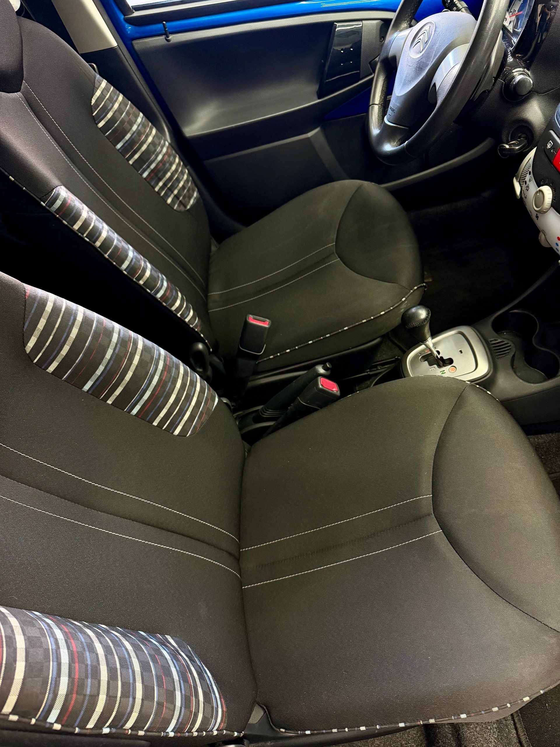 CITROEN C1 1.0i Séduction EGS-image-4