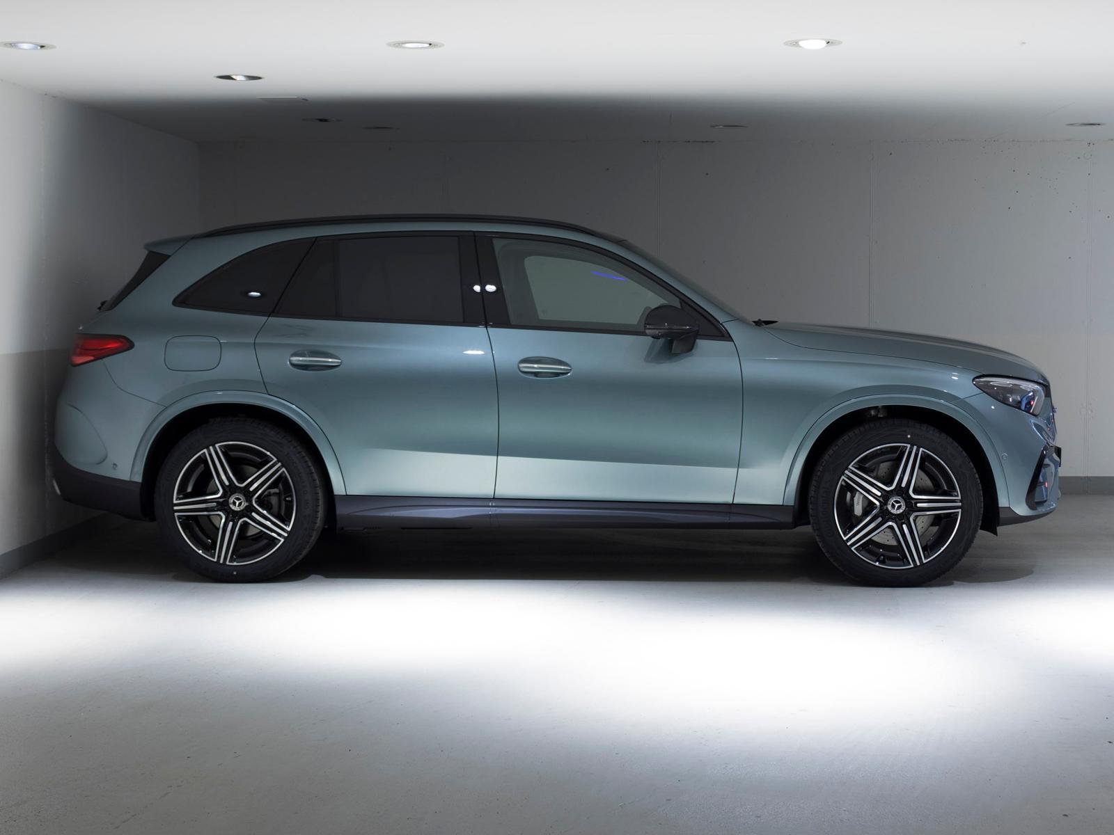 MERCEDES-BENZ GLC 220 d 4MATIC-image-1
