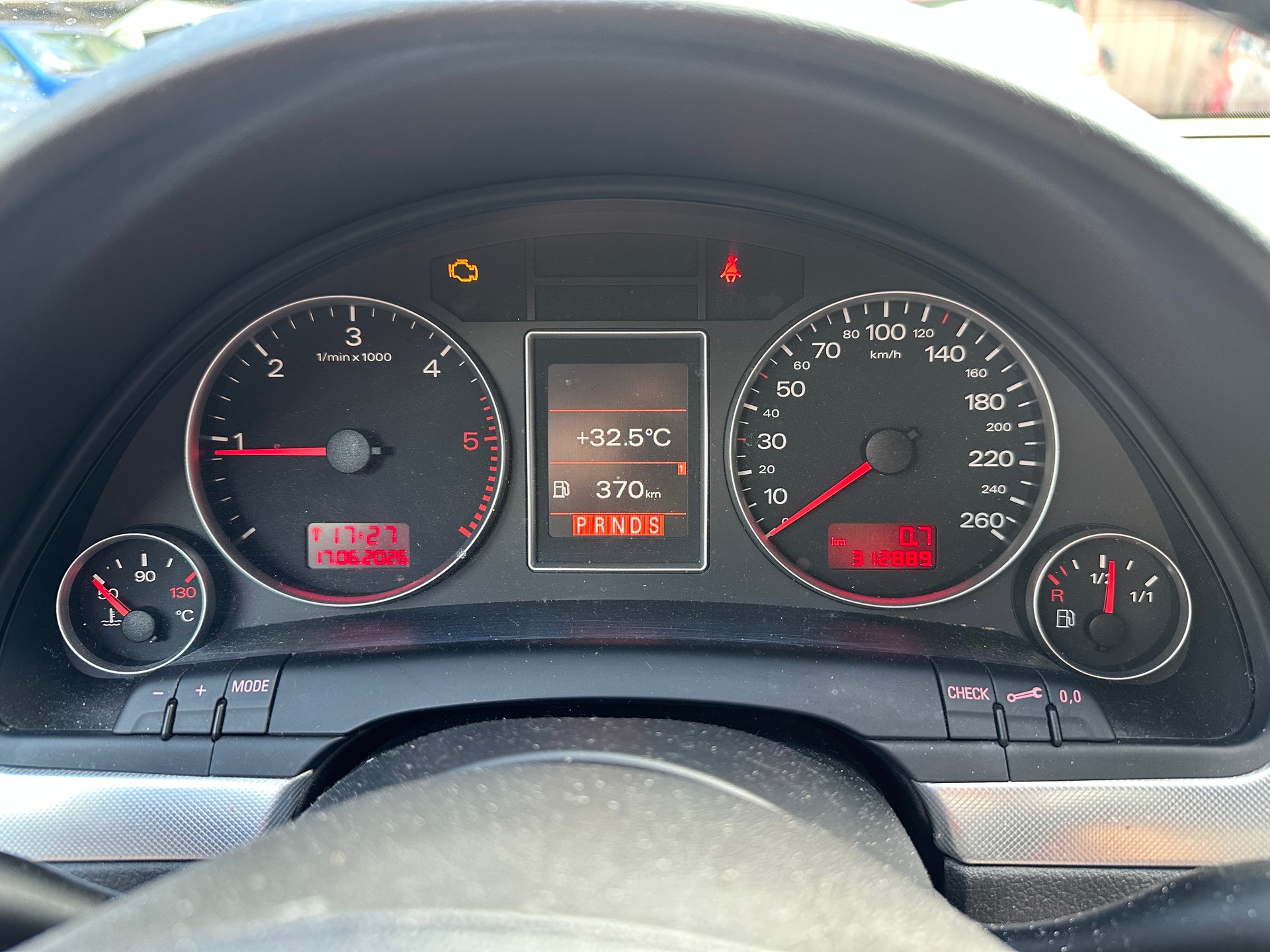 AUDI A4 Avant 3.0 V6 TDI quattro FIXPREIS (BETRIEBSFERIEN bis 09.08.26)-image-13