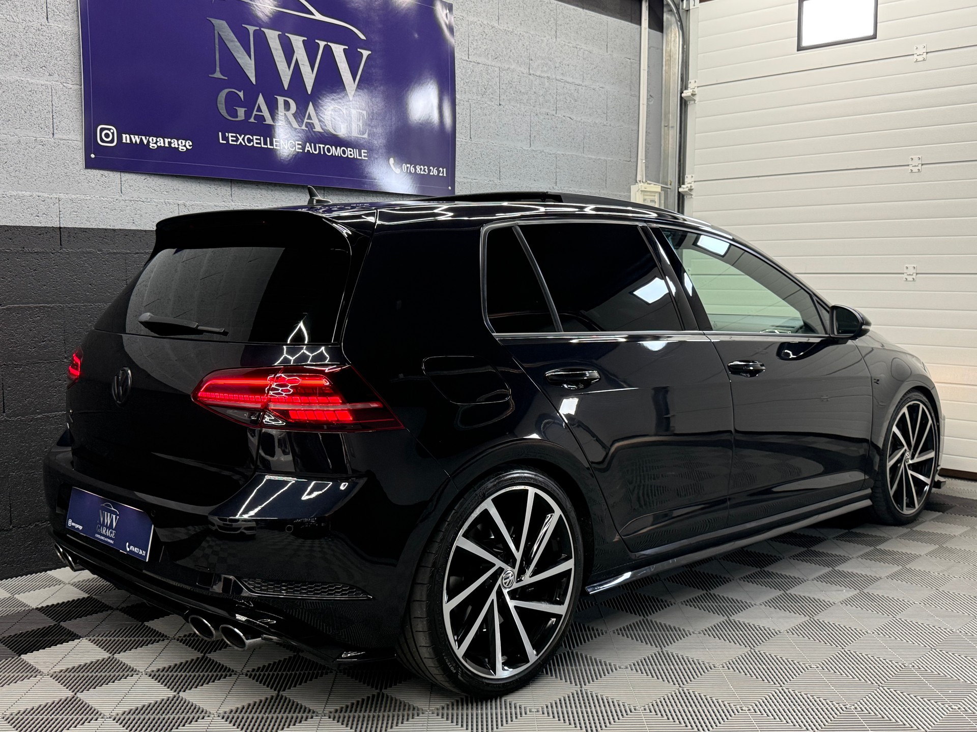 VW Golf 2.0 TSI R 4Motion DSG-image-4