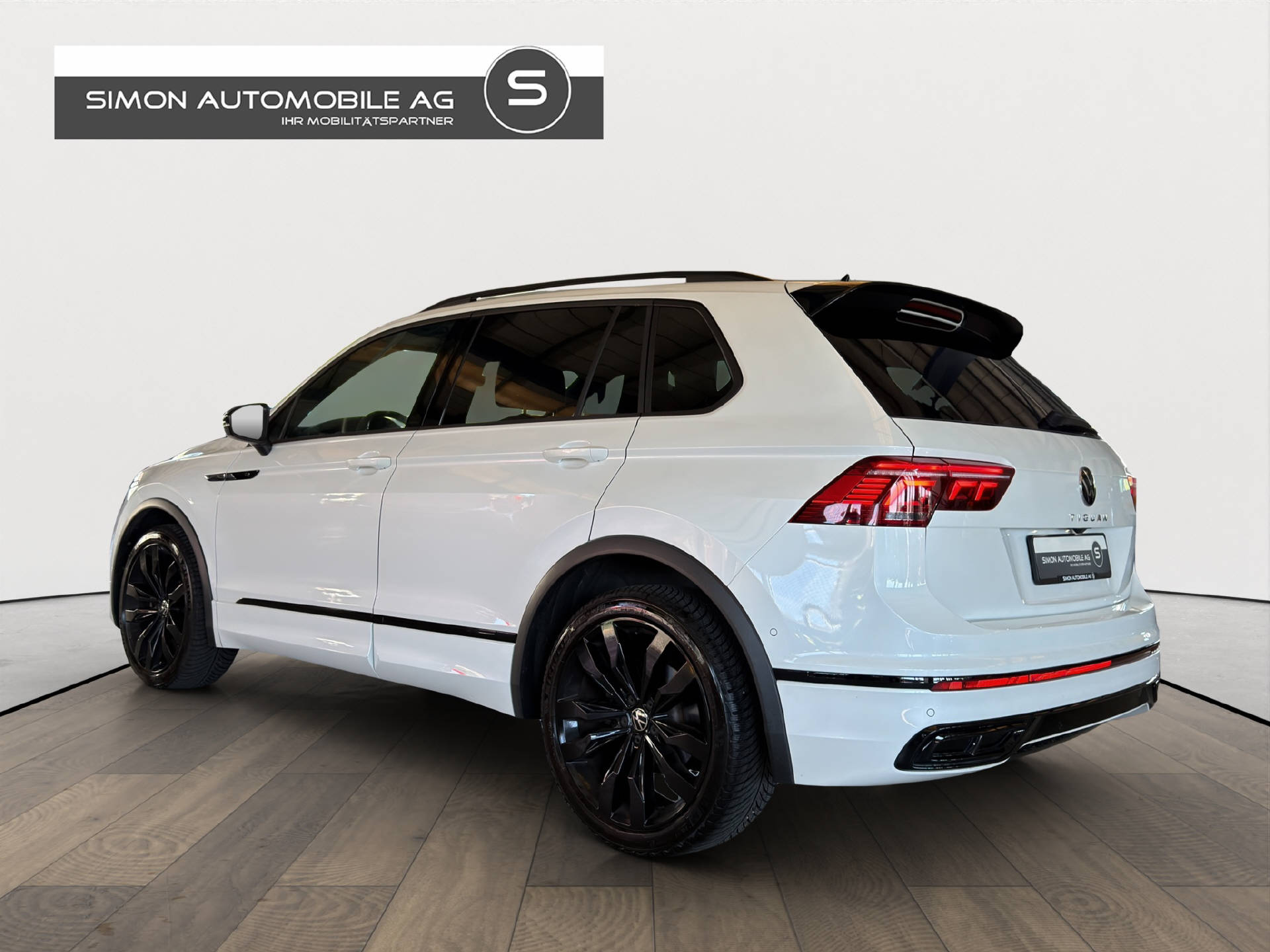 VW Tiguan 2.0 TDI SCR R-Line DSG-showroom-element-3