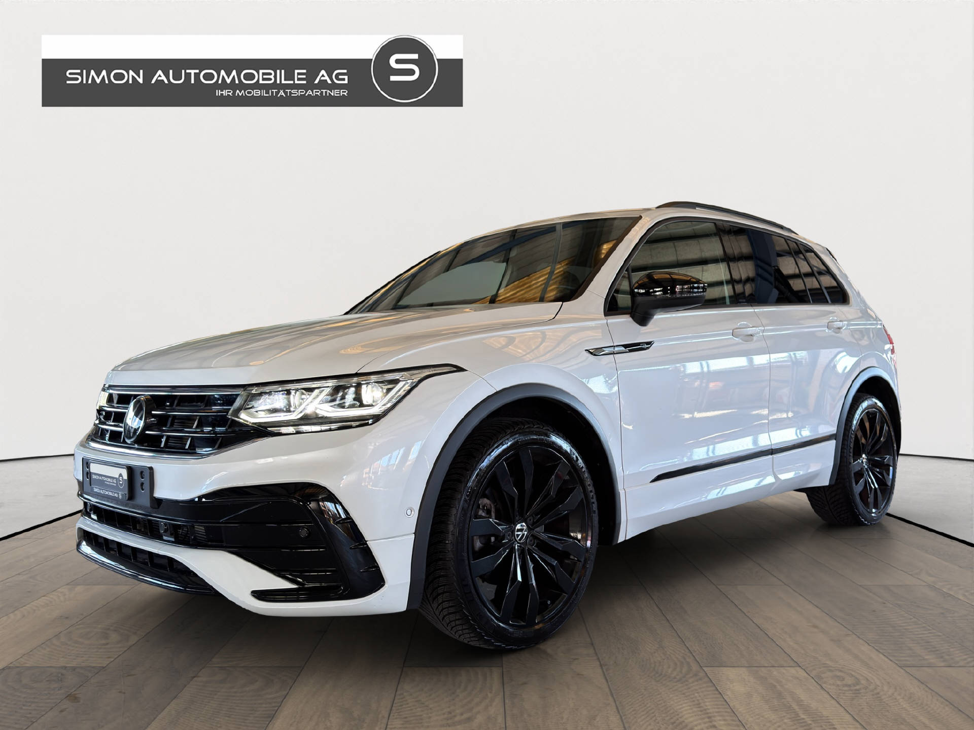VW Tiguan 2.0 TDI SCR R-Line DSG-showroom-element-1