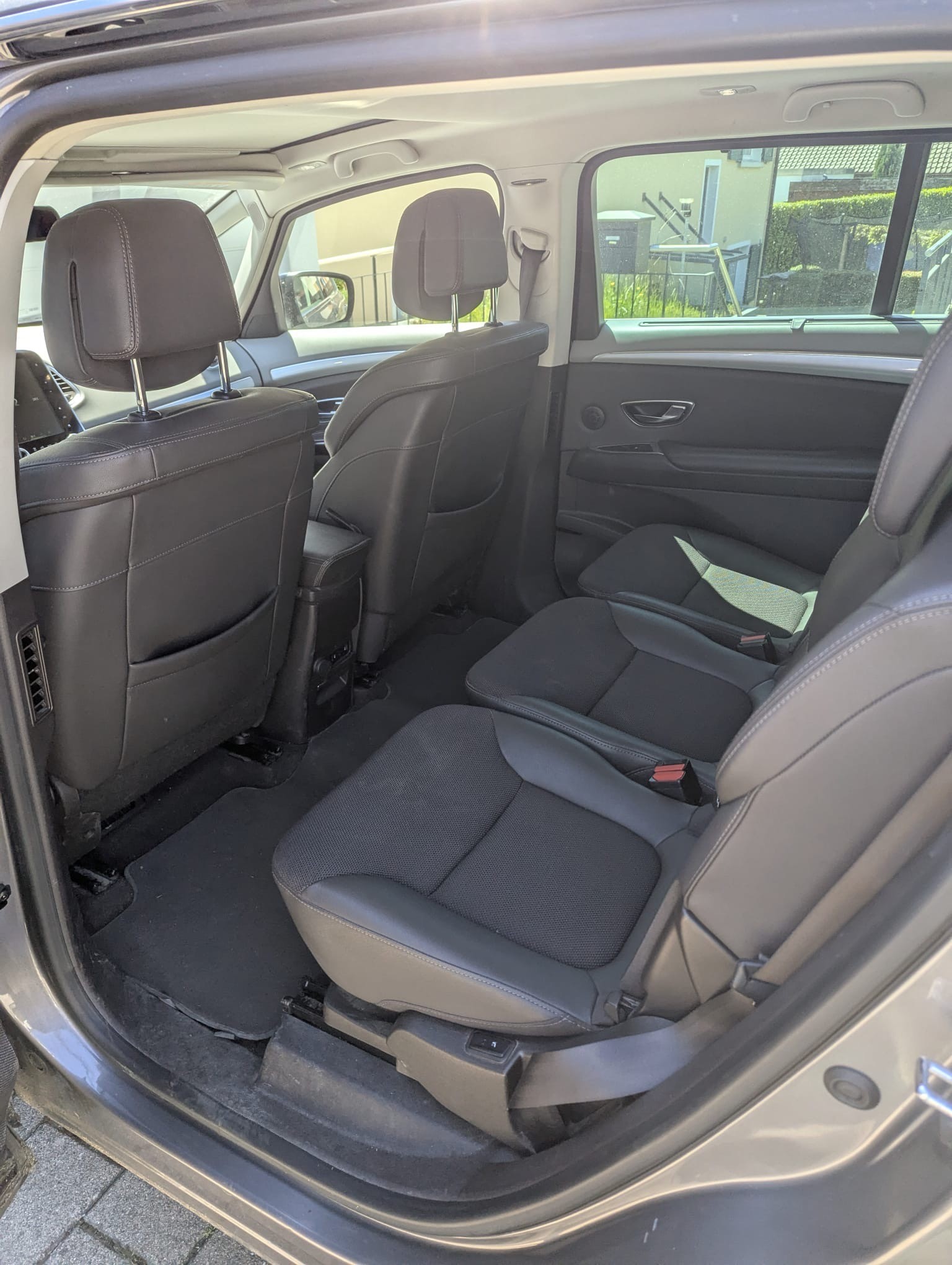 RENAULT Espace 1.6 dCi Intens EDC-image-5