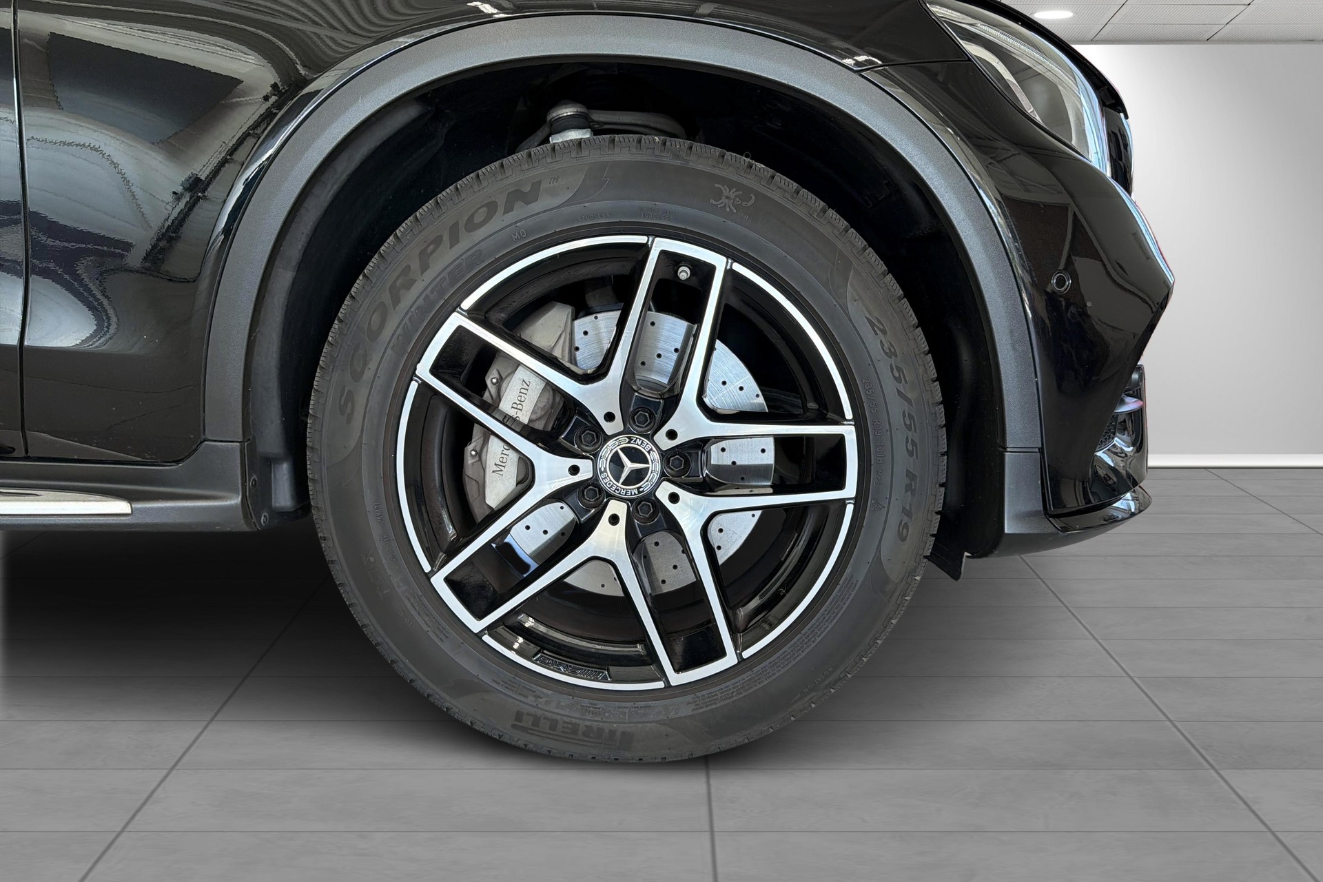 MERCEDES-BENZ GLC Coupé 250 AMG Line 4Matic 9G-Tronic-showroom-element-3