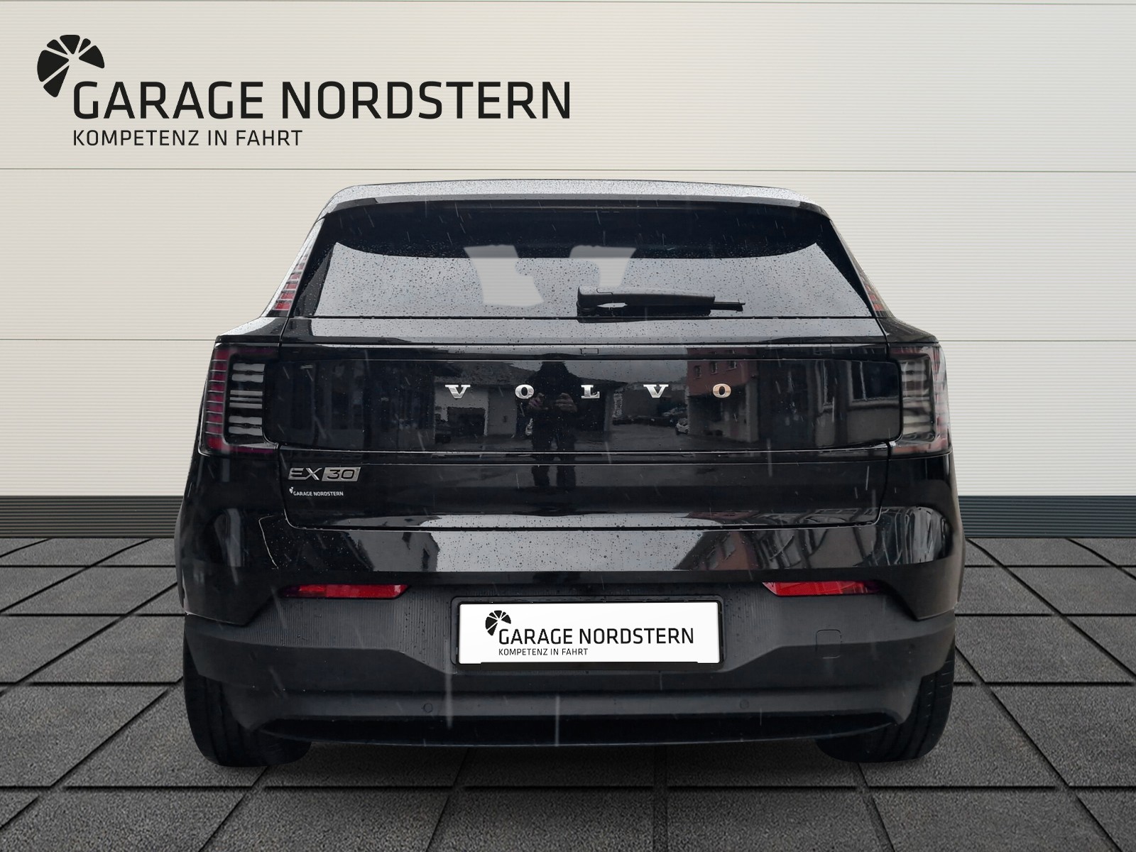 VOLVO EX30 E60 Twin Ultra Performance AWD-showroom-element-3