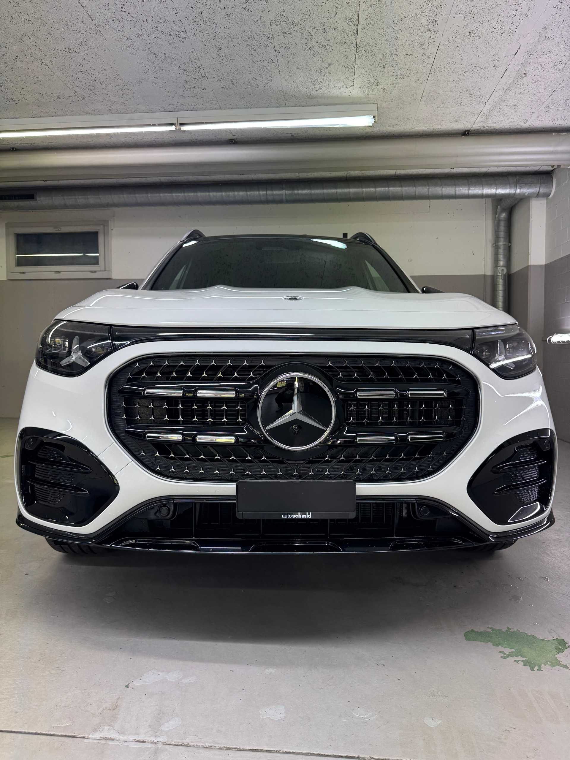 MERCEDES-BENZ GLB 200 4MATIC-showroom-element-2