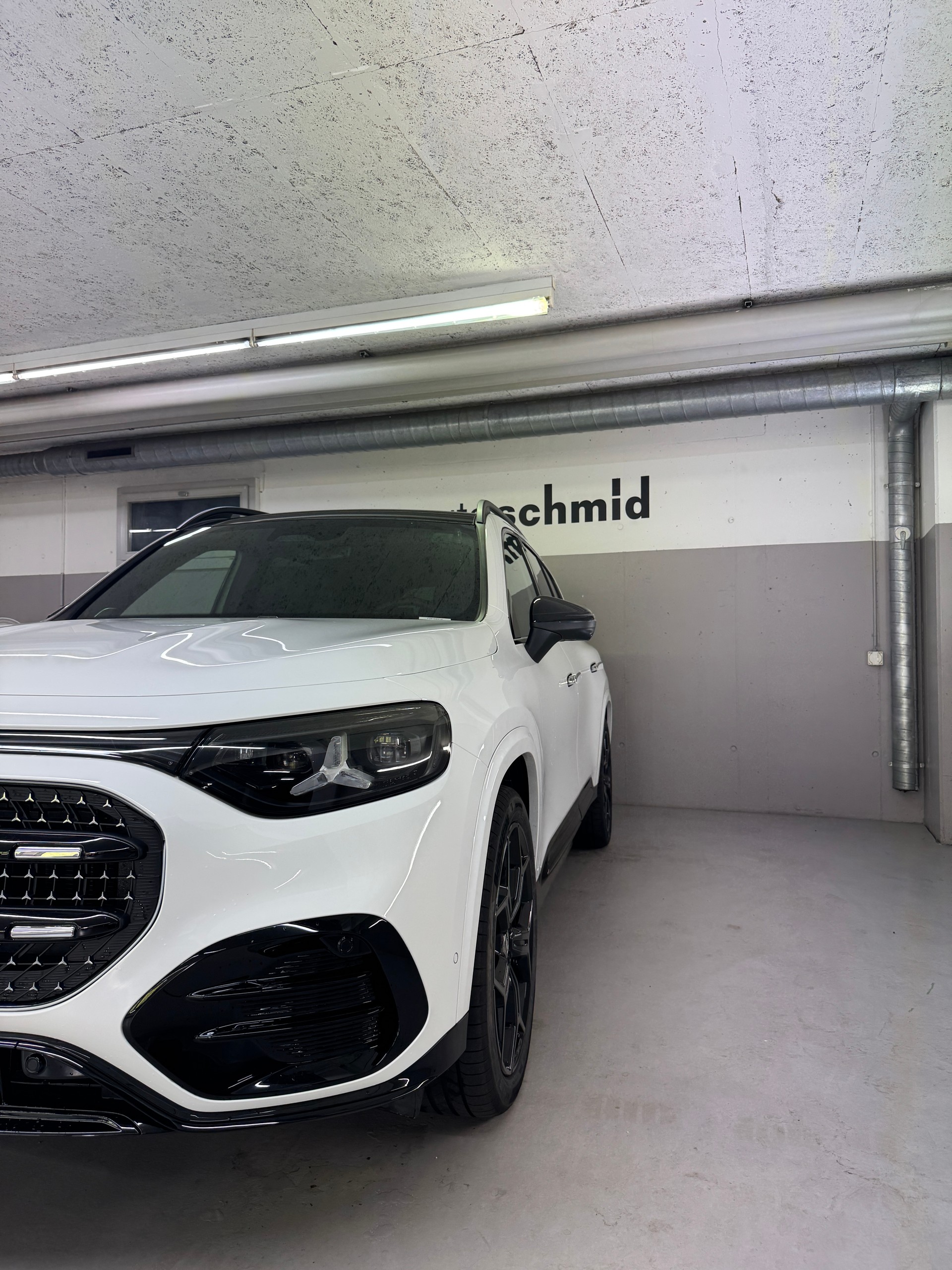 MERCEDES-BENZ GLB 200 4MATIC-showroom-element-3