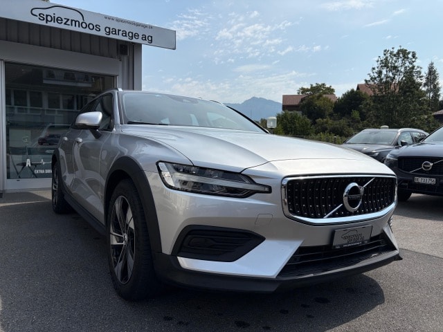 VOLVO V60 Cross Country 2.0 B4 AWD