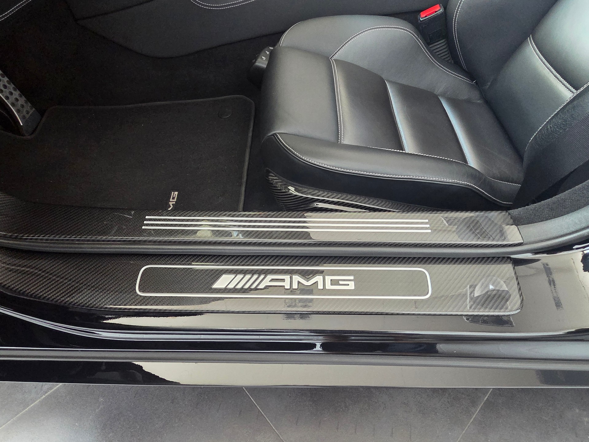 MERCEDES-BENZ SLS 63 AMG-image-10