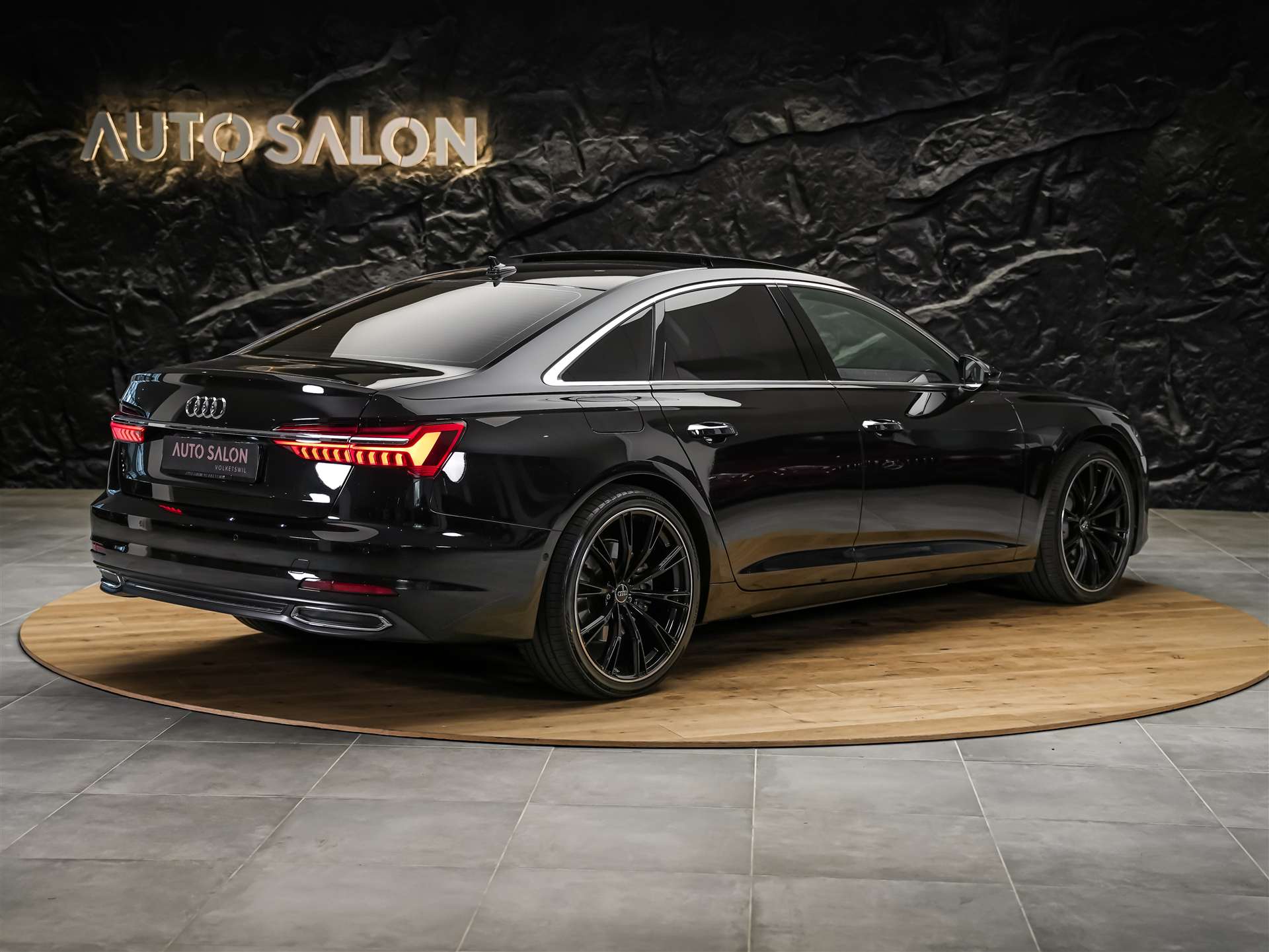 AUDI A6 Limousine 55 TFSI Design quattro S-tronic *CH Auto*Panorama*Matrix LED*Head Up*-image-4