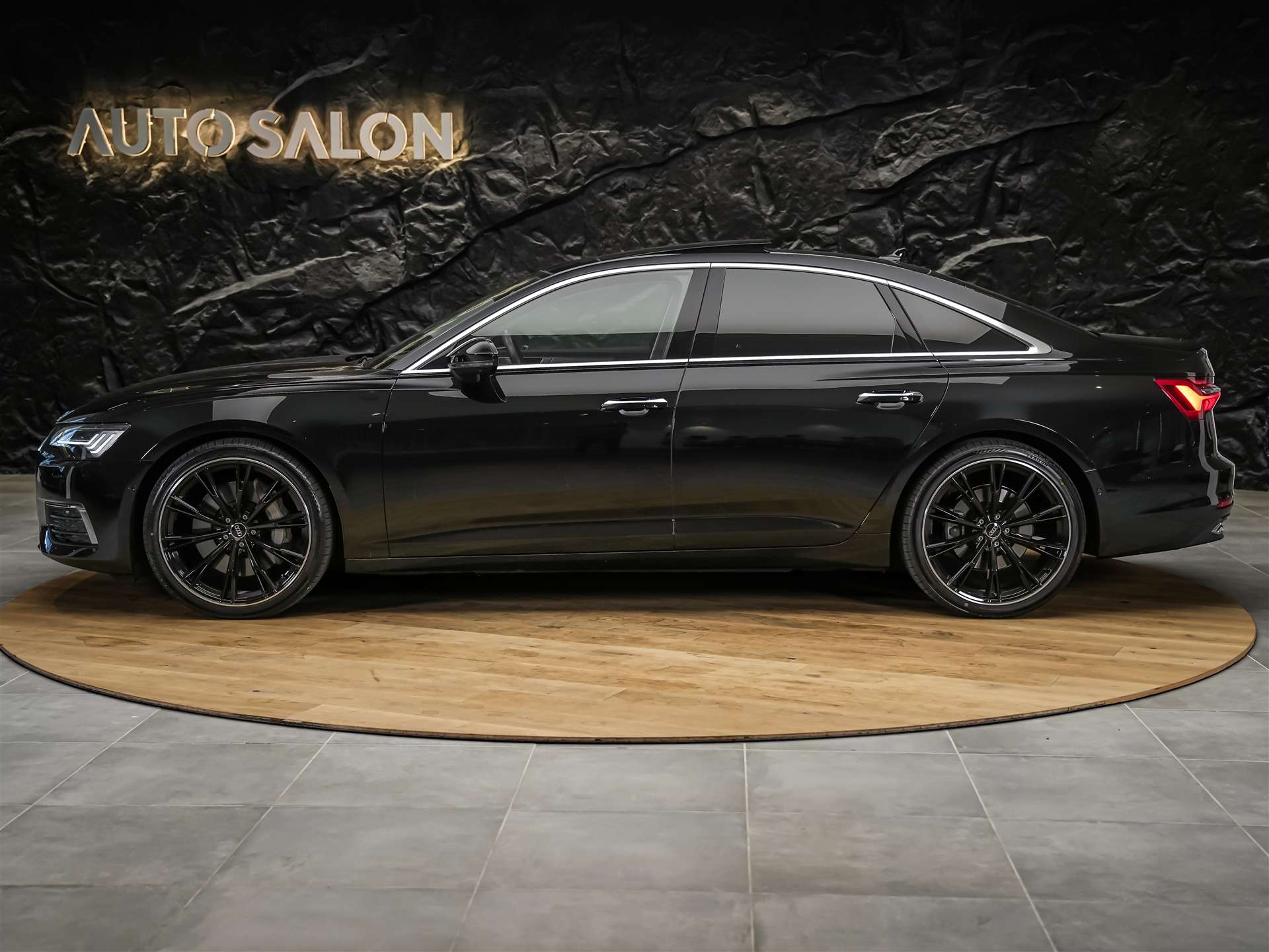 AUDI A6 Limousine 55 TFSI Design quattro S-tronic *CH Auto*Panorama*Matrix LED*Head Up*-showroom-element-1