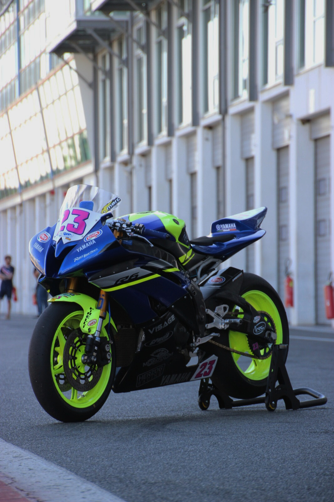 YAMAHA YZF-R6-image-0