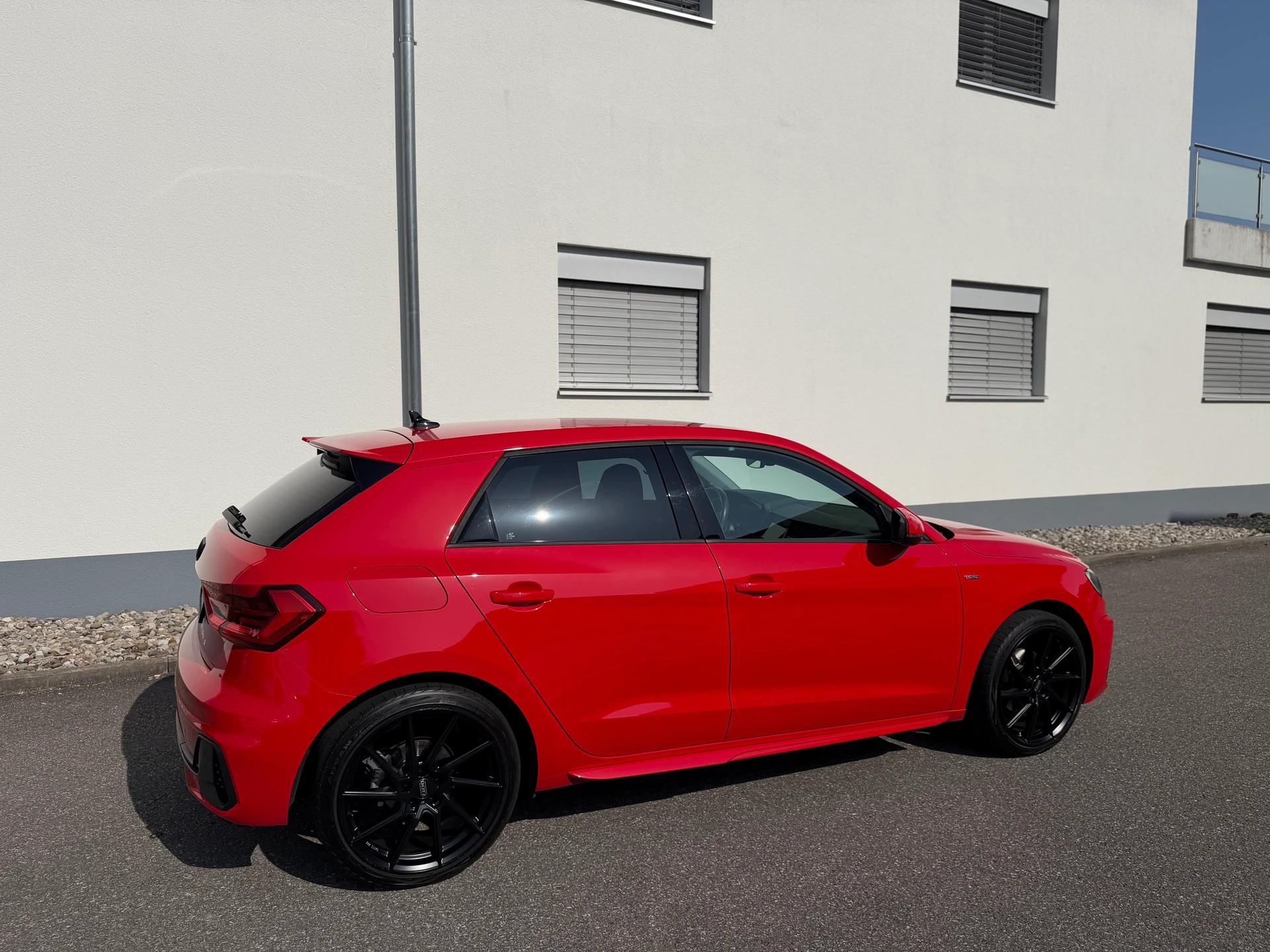AUDI A1 Sportback 35 TFSI S Line S-tronic-image-4
