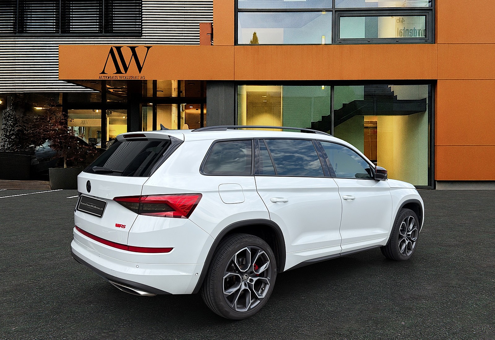 SKODA Kodiaq 2.0 Bi-TDI 240 RS DSG / Pano-AHK-Assistenten-Keyless-image-5