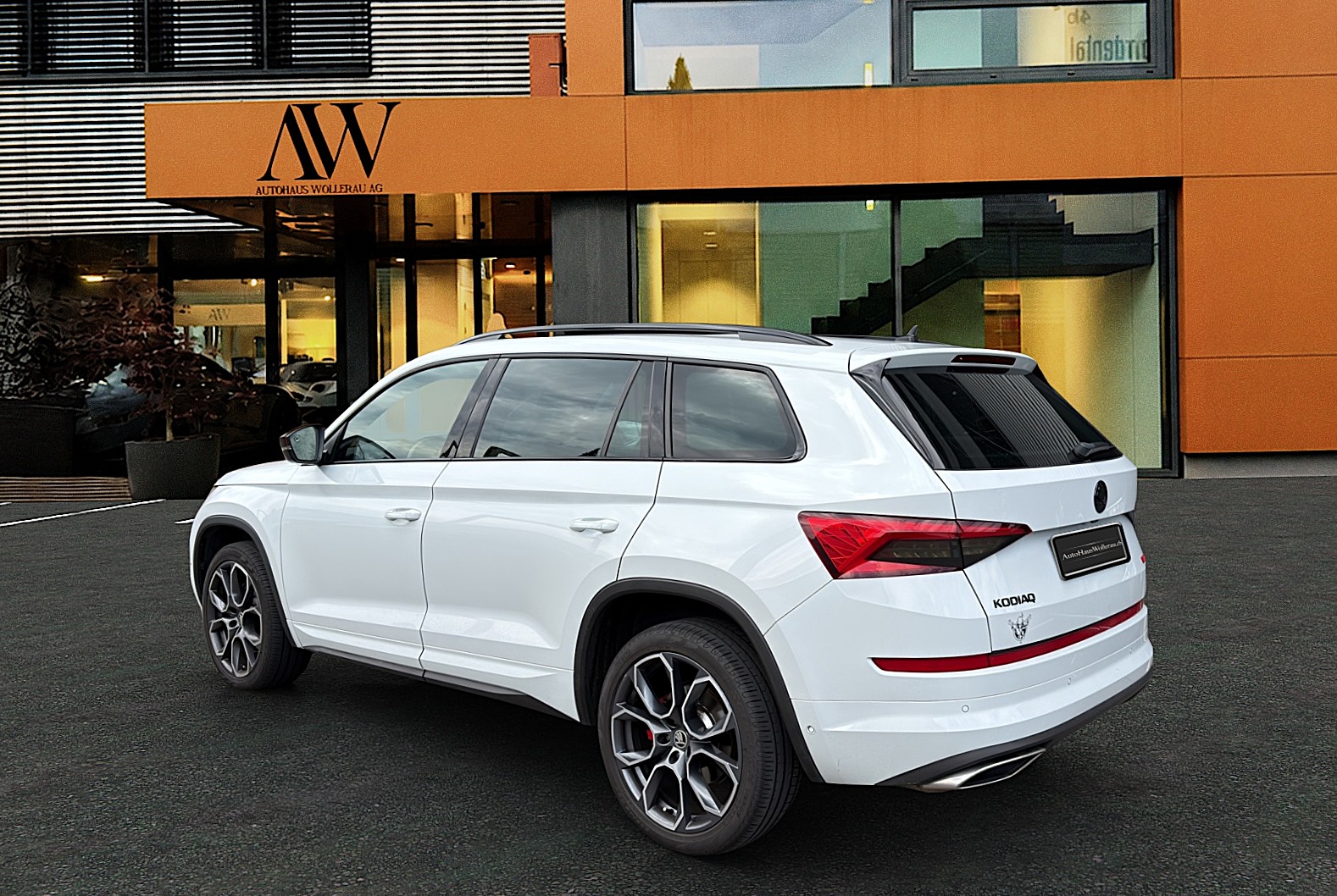SKODA Kodiaq 2.0 Bi-TDI 240 RS DSG / Pano-AHK-Assistenten-Keyless-showroom-element-3