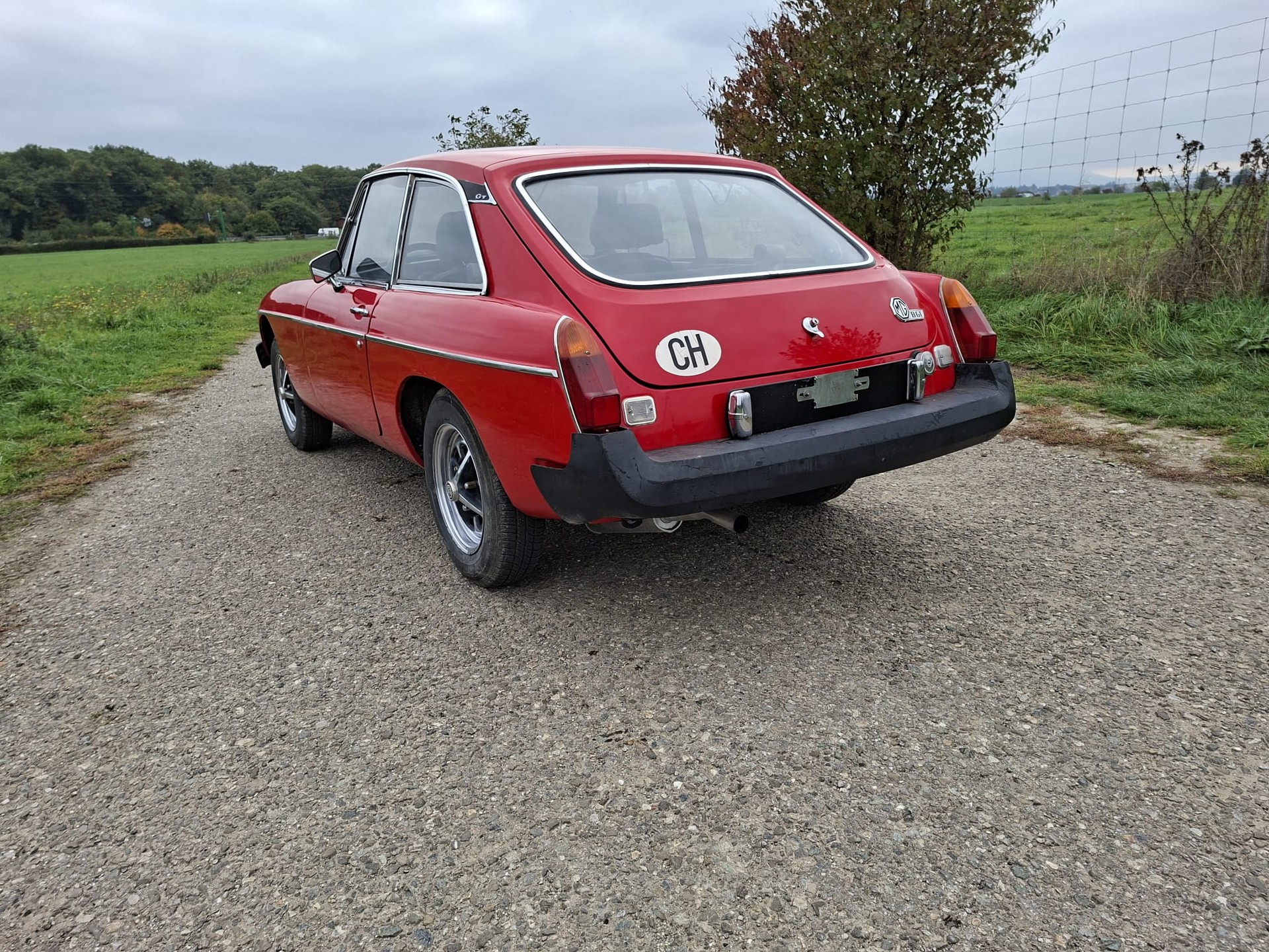 MG GT-image-1