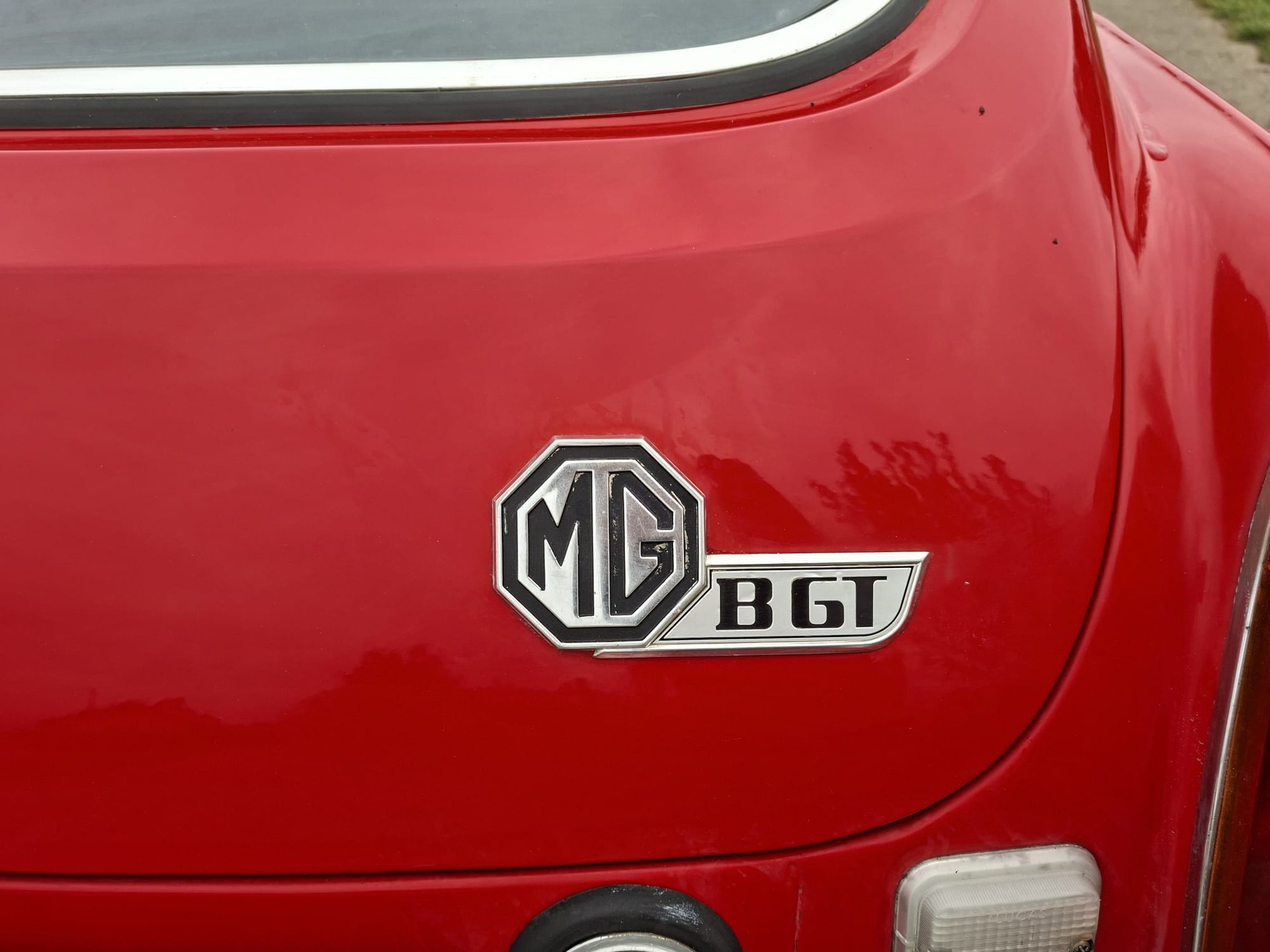 MG GT-image-7