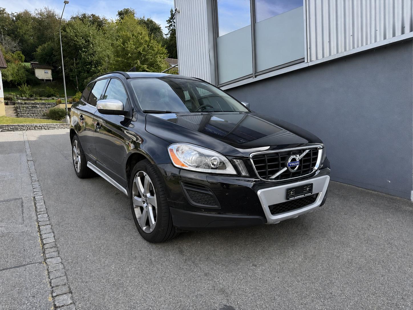 VOLVO XC60 D4 AWD Summum Geartronic