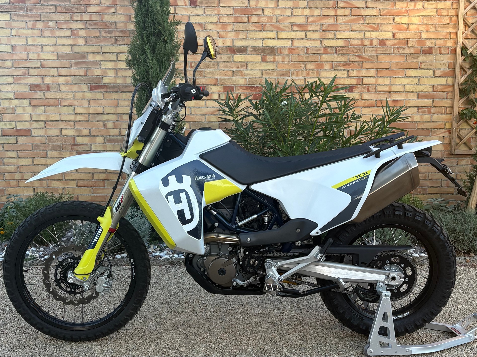 HUSQVARNA 701 Enduro Long Range-image-1